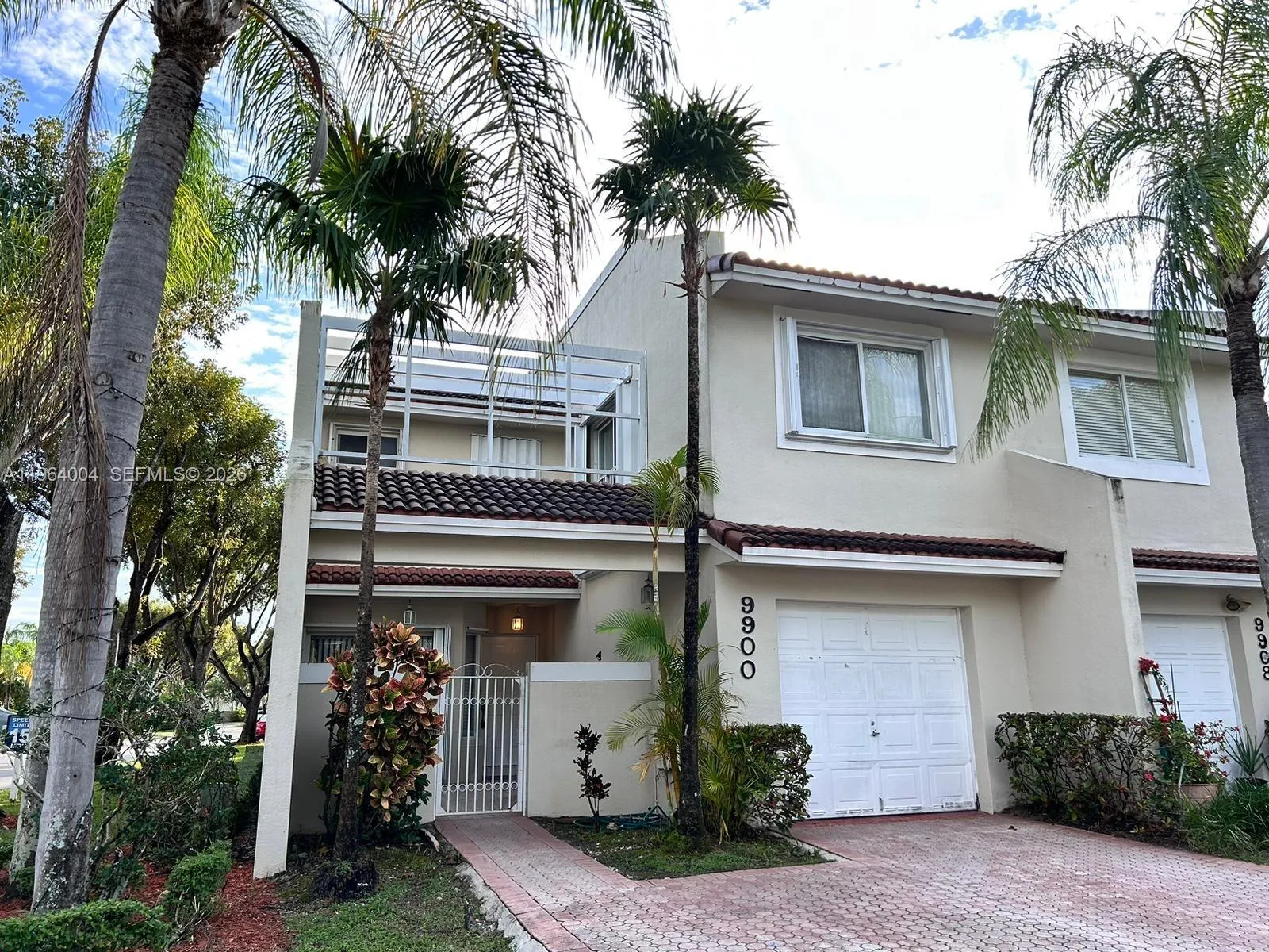 9900 Nw 43rd Ter, Doral, Florida 33178, Doral, Florida 33178, 4 Bedrooms Bedrooms, ,2 BathroomsBathrooms,Residential Lease,For Rent,9900 Nw 43rd Ter, Doral, Florida 33178,A11964004