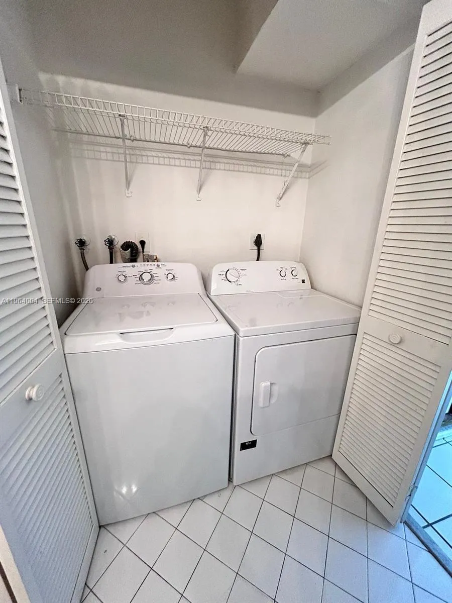 9900 Nw 43rd Ter, Doral, Florida 33178, Doral, Florida 33178, 4 Bedrooms Bedrooms, ,2 BathroomsBathrooms,Residential Lease,For Rent,9900 Nw 43rd Ter, Doral, Florida 33178,A11964004