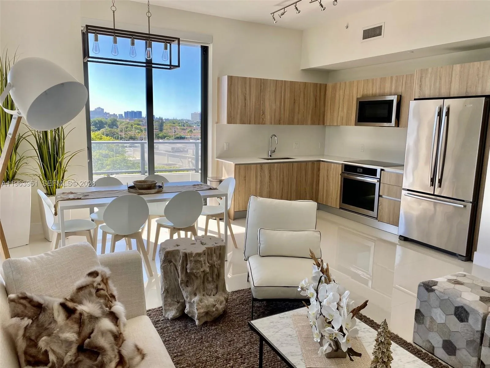 2960 Ne 207th St 517, Aventura, Florida 33180, Aventura, Florida 33180, 2 Bedrooms Bedrooms, ,2 BathroomsBathrooms,Residential Lease,For Rent,2960 Ne 207th St 517, Aventura, Florida 33180,A11963951