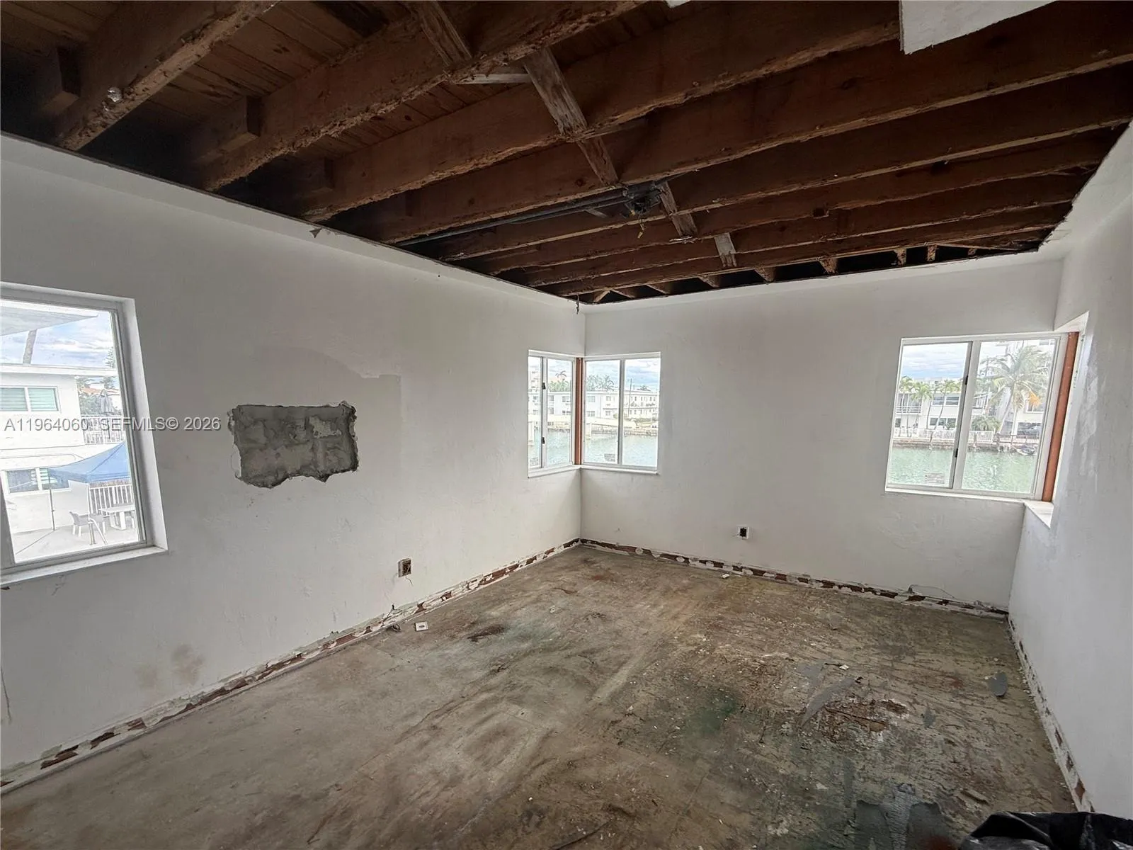 8025 Crespi Blvd, Miami Beach, Florida 33141, Miami Beach, Florida 33141, ,Commercial Sale,For Sale,8025 Crespi Blvd, Miami Beach, Florida 33141,A11964060