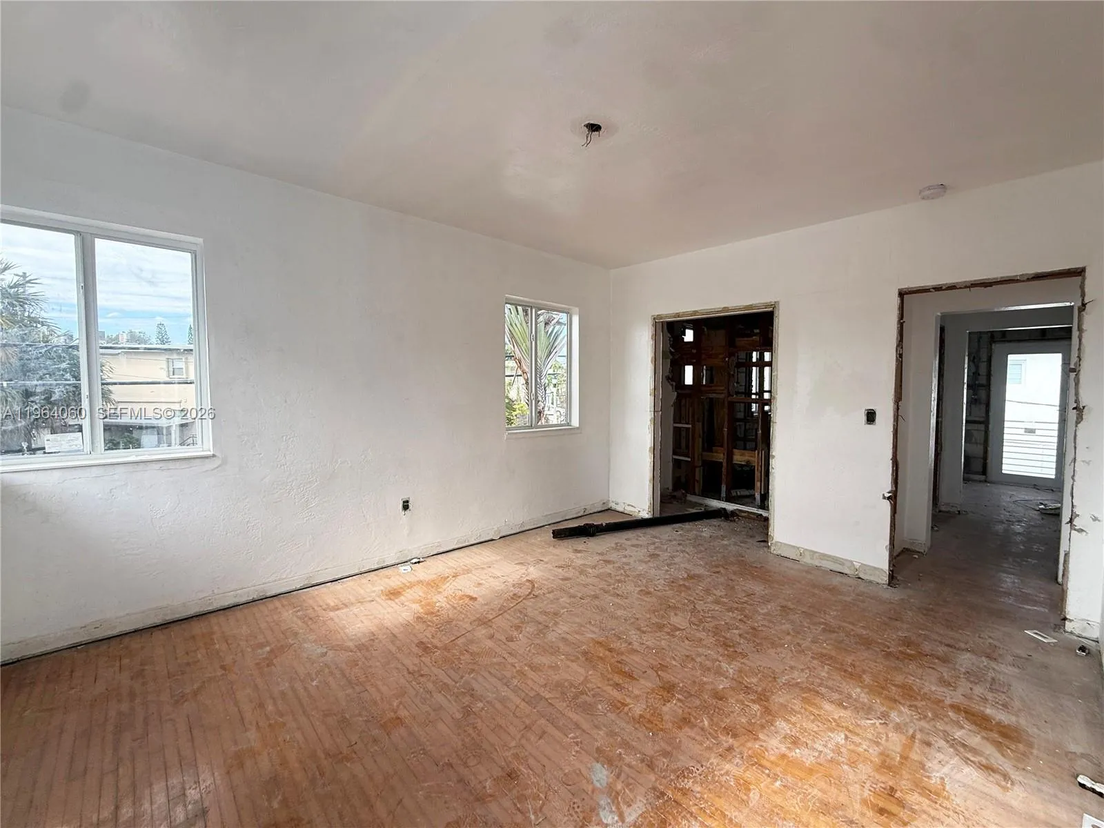 8025 Crespi Blvd, Miami Beach, Florida 33141, Miami Beach, Florida 33141, ,Commercial Sale,For Sale,8025 Crespi Blvd, Miami Beach, Florida 33141,A11964060