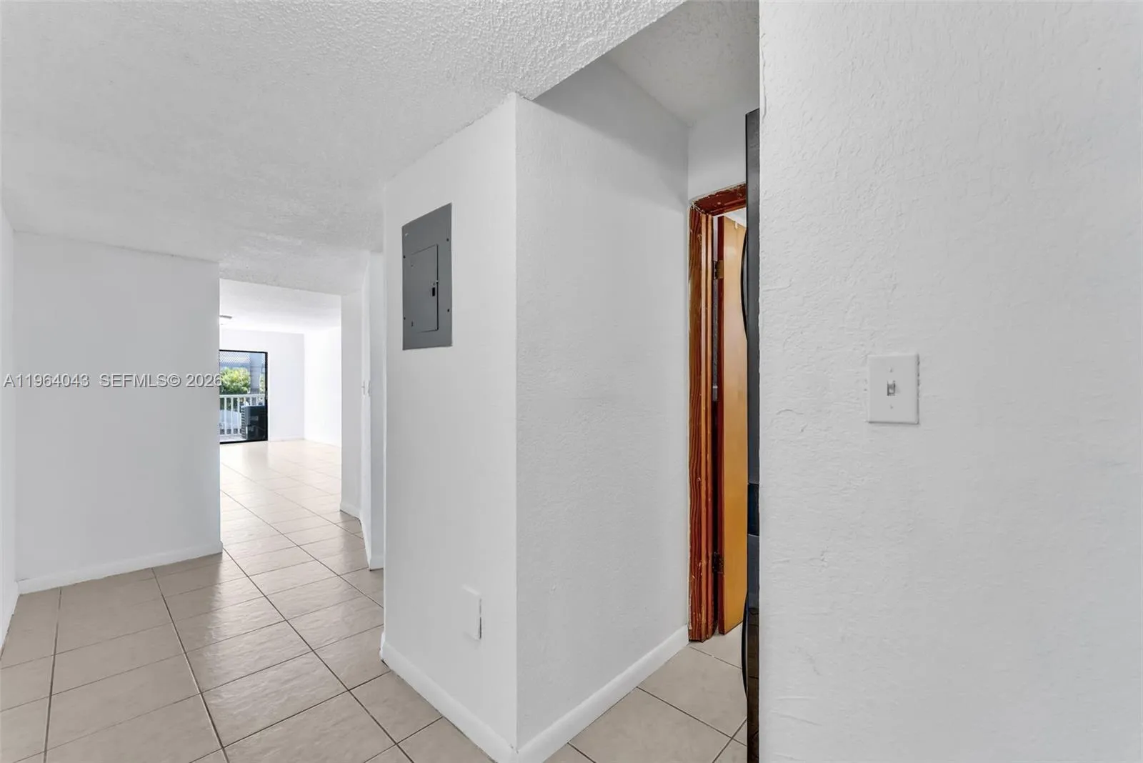 240 W 68th St 207, Hialeah, Florida 33014, Hialeah, Florida 33014, 2 Bedrooms Bedrooms, ,1 BathroomBathrooms,Residential,For Sale,240 W 68th St 207, Hialeah, Florida 33014,A11964043