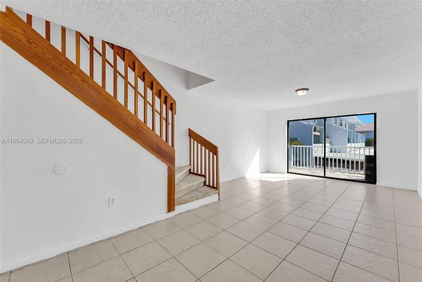 240 W 68th St 207, Hialeah, Florida 33014, Hialeah, Florida 33014, 2 Bedrooms Bedrooms, ,1 BathroomBathrooms,Residential,For Sale,240 W 68th St 207, Hialeah, Florida 33014,A11964043