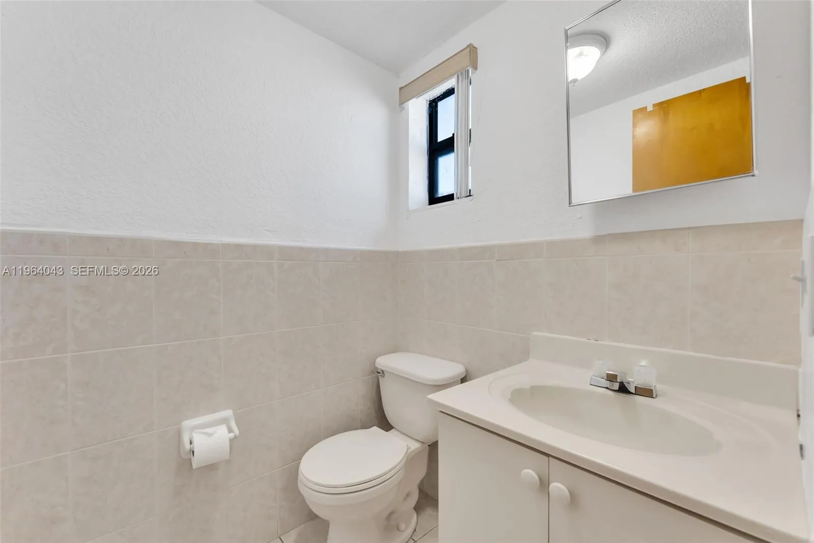 240 W 68th St 207, Hialeah, Florida 33014, Hialeah, Florida 33014, 2 Bedrooms Bedrooms, ,1 BathroomBathrooms,Residential,For Sale,240 W 68th St 207, Hialeah, Florida 33014,A11964043