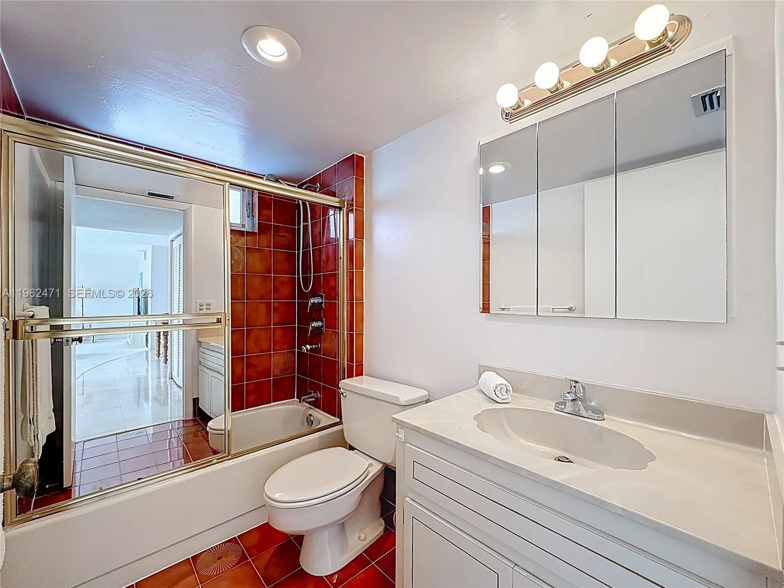 8530 Byron Ave 505, Miami Beach, Florida 33141, Miami Beach, Florida 33141, 2 Bedrooms Bedrooms, ,2 BathroomsBathrooms,Residential,For Sale,8530 Byron Ave 505, Miami Beach, Florida 33141,A11962471