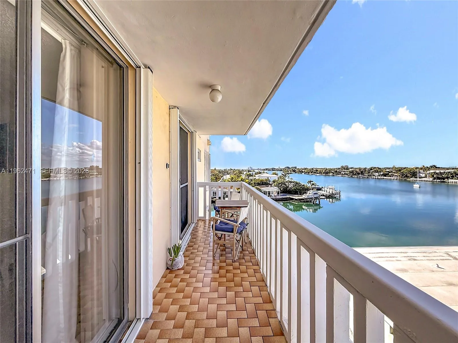 8530 Byron Ave 505, Miami Beach, Florida 33141, Miami Beach, Florida 33141, 2 Bedrooms Bedrooms, ,2 BathroomsBathrooms,Residential,For Sale,8530 Byron Ave 505, Miami Beach, Florida 33141,A11962471