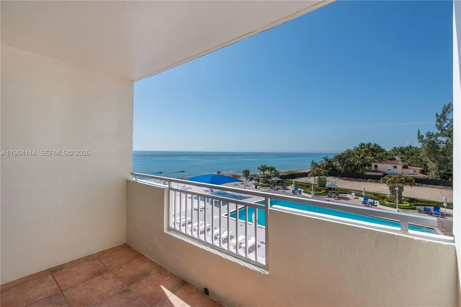 3180 S Ocean Dr 310, Hallandale Beach, Florida 330, Hallandale Beach, Florida 33009, 2 Bedrooms Bedrooms, ,2 BathroomsBathrooms,Residential,For Sale,3180 S Ocean Dr 310, Hallandale Beach, Florida 330,A11964114
