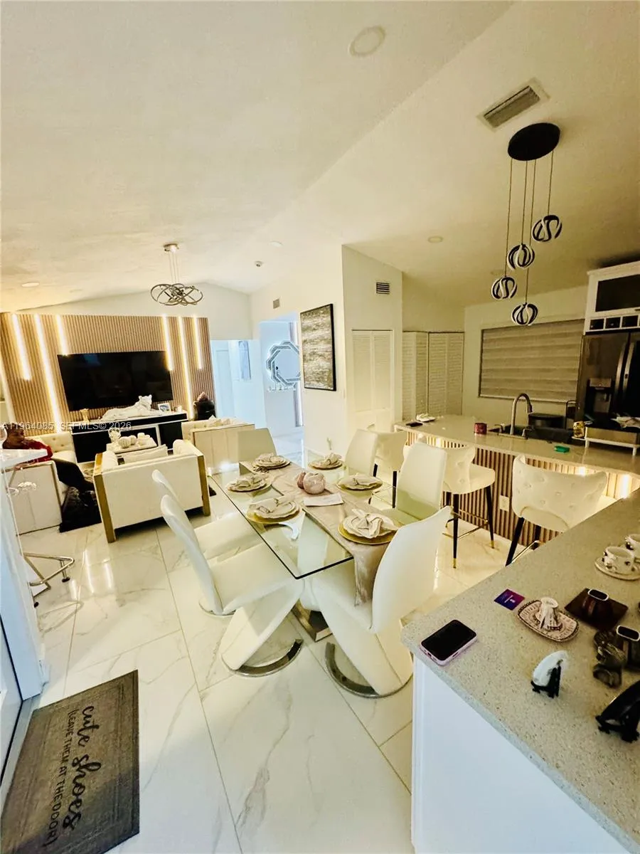 11761 Nw 12th St, Pembroke Pines, Florida 33026, Pembroke Pines, Florida 33026, 3 Bedrooms Bedrooms, ,2 BathroomsBathrooms,Residential Lease,For Rent,11761 Nw 12th St, Pembroke Pines, Florida 33026,A11964085