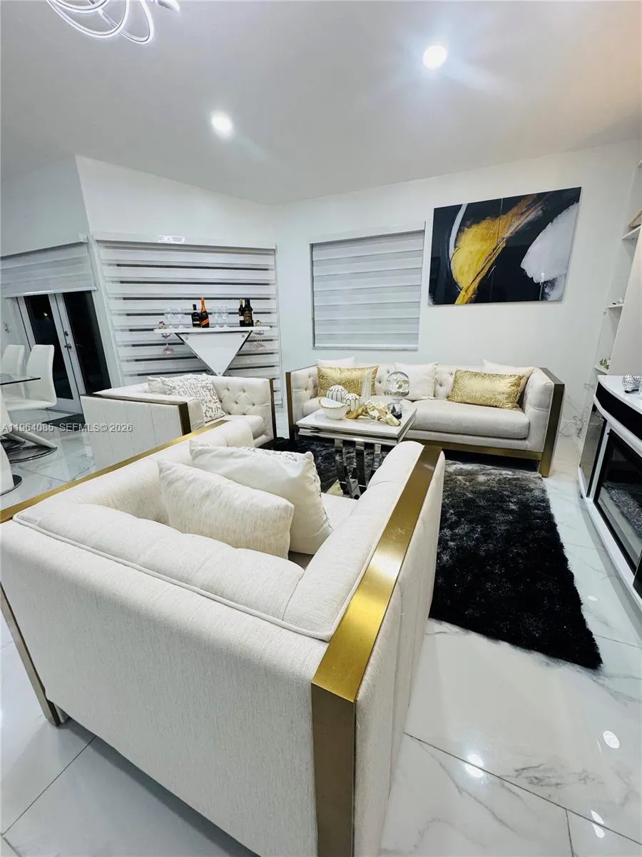 11761 Nw 12th St, Pembroke Pines, Florida 33026, Pembroke Pines, Florida 33026, 3 Bedrooms Bedrooms, ,2 BathroomsBathrooms,Residential Lease,For Rent,11761 Nw 12th St, Pembroke Pines, Florida 33026,A11964085