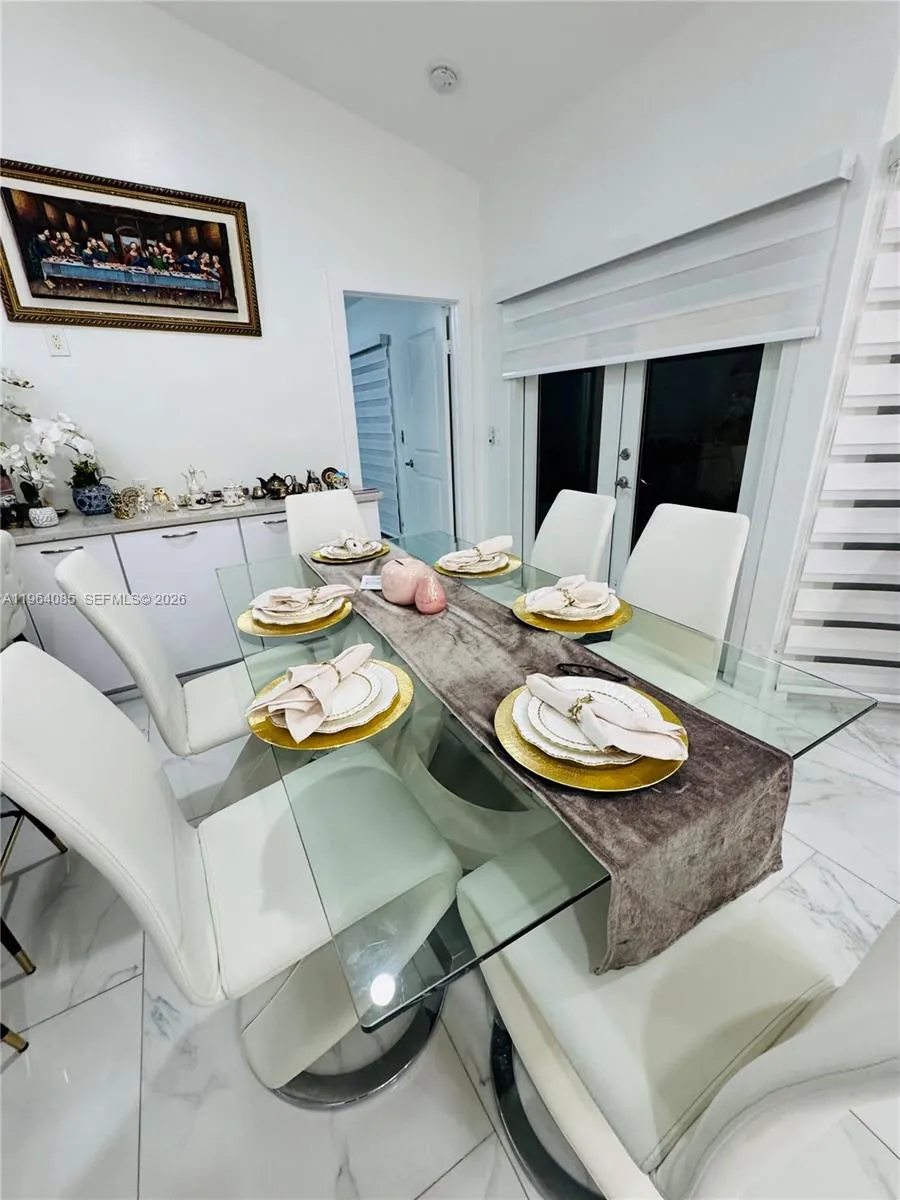 11761 Nw 12th St, Pembroke Pines, Florida 33026, Pembroke Pines, Florida 33026, 3 Bedrooms Bedrooms, ,2 BathroomsBathrooms,Residential Lease,For Rent,11761 Nw 12th St, Pembroke Pines, Florida 33026,A11964085