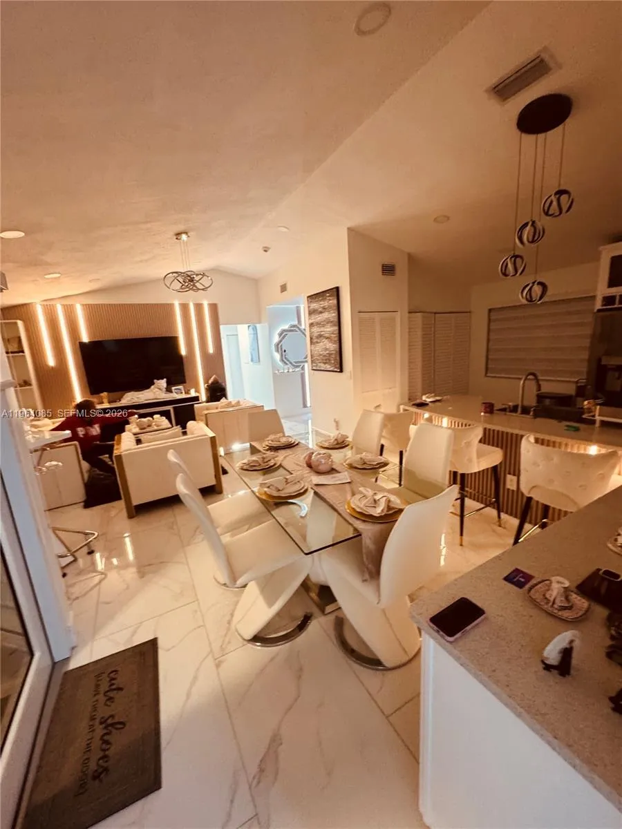 11761 Nw 12th St, Pembroke Pines, Florida 33026, Pembroke Pines, Florida 33026, 3 Bedrooms Bedrooms, ,2 BathroomsBathrooms,Residential Lease,For Rent,11761 Nw 12th St, Pembroke Pines, Florida 33026,A11964085