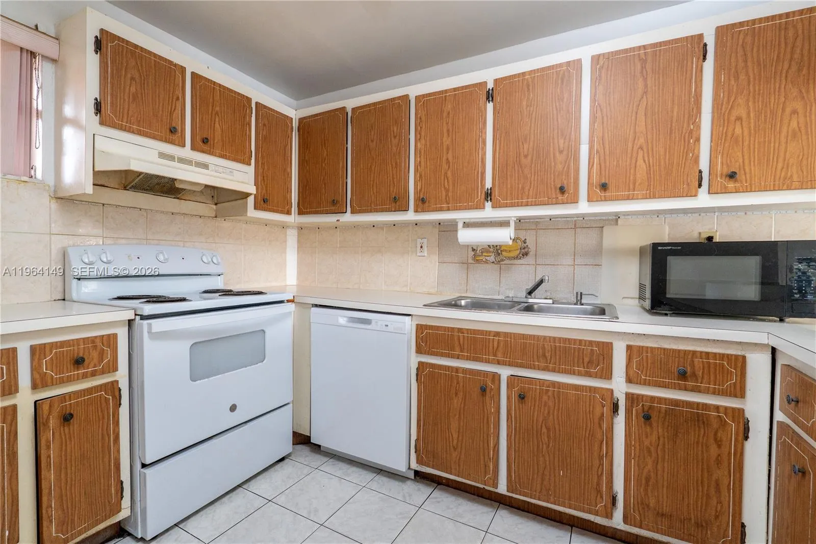 1910 W 56th St 3321, Hialeah, Florida 33012, Hialeah, Florida 33012, 2 Bedrooms Bedrooms, ,1 BathroomBathrooms,Residential,For Sale,1910 W 56th St 3321, Hialeah, Florida 33012,A11964149