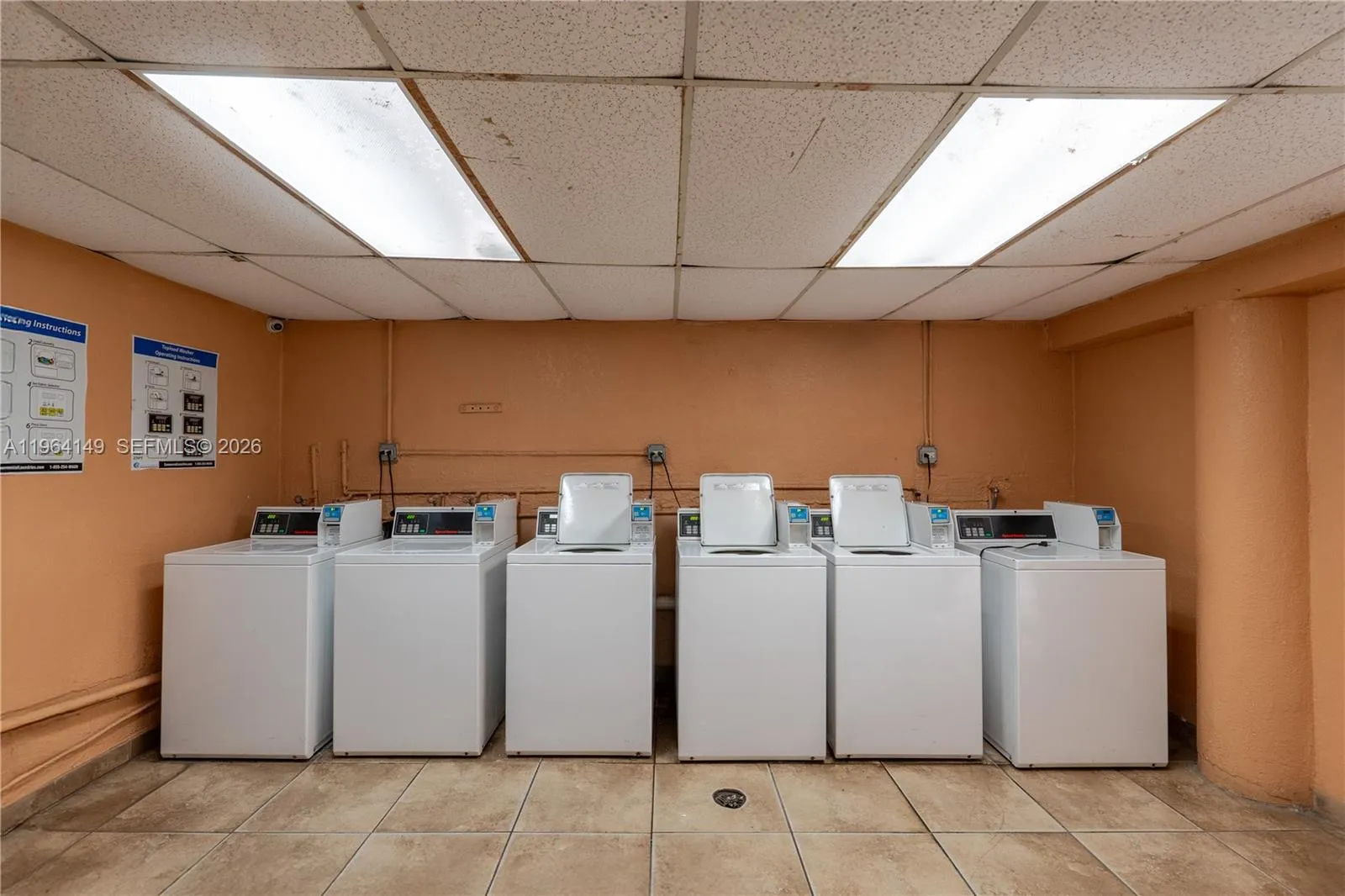 1910 W 56th St 3321, Hialeah, Florida 33012, Hialeah, Florida 33012, 2 Bedrooms Bedrooms, ,1 BathroomBathrooms,Residential,For Sale,1910 W 56th St 3321, Hialeah, Florida 33012,A11964149