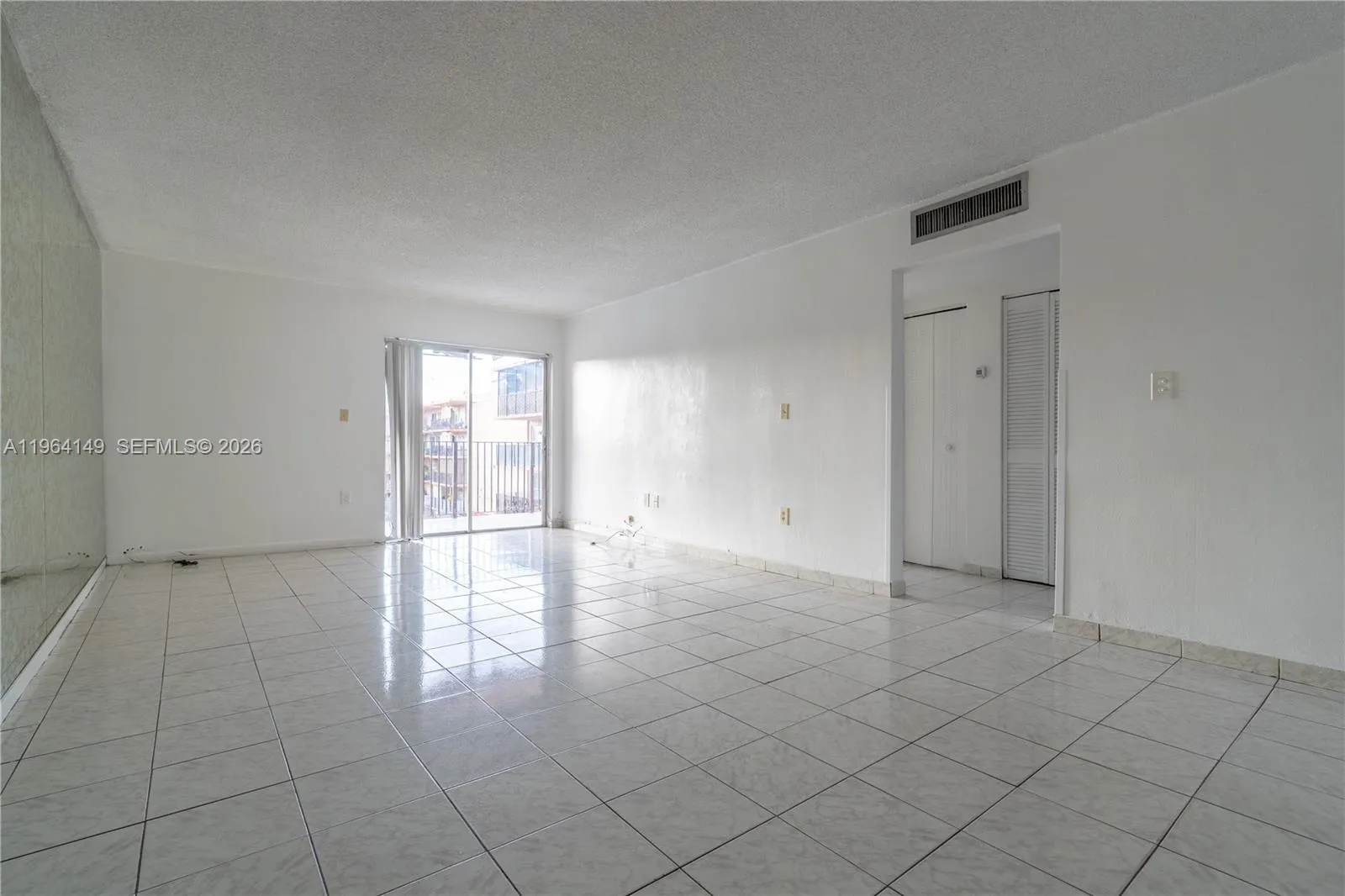 1910 W 56th St 3321, Hialeah, Florida 33012, Hialeah, Florida 33012, 2 Bedrooms Bedrooms, ,1 BathroomBathrooms,Residential,For Sale,1910 W 56th St 3321, Hialeah, Florida 33012,A11964149