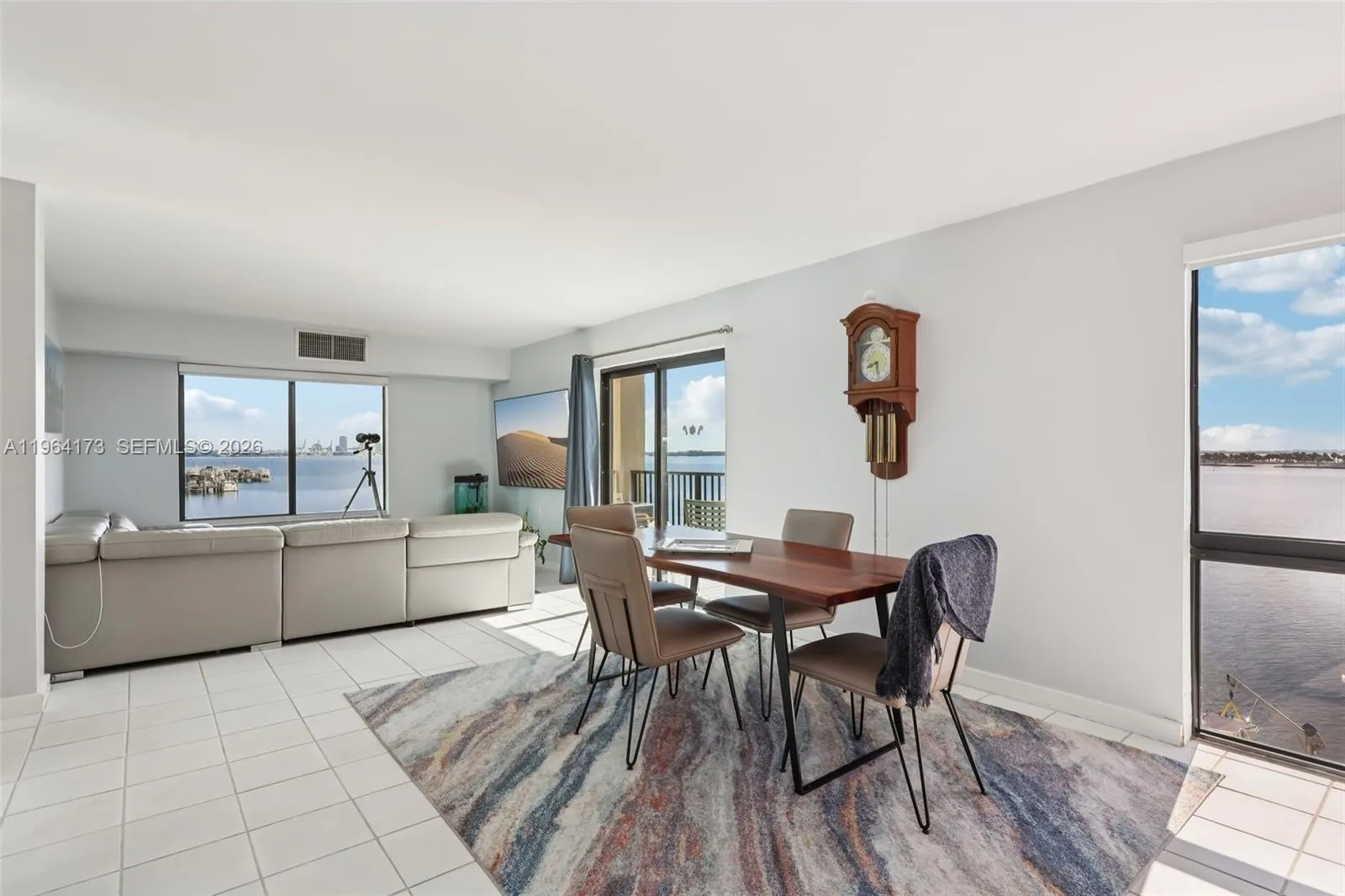 2201 Brickell Ave 77, Miami, Florida 33129, Miami, Florida 33129, 2 Bedrooms Bedrooms, ,2 BathroomsBathrooms,Residential,For Sale,2201 Brickell Ave 77, Miami, Florida 33129,A11964173