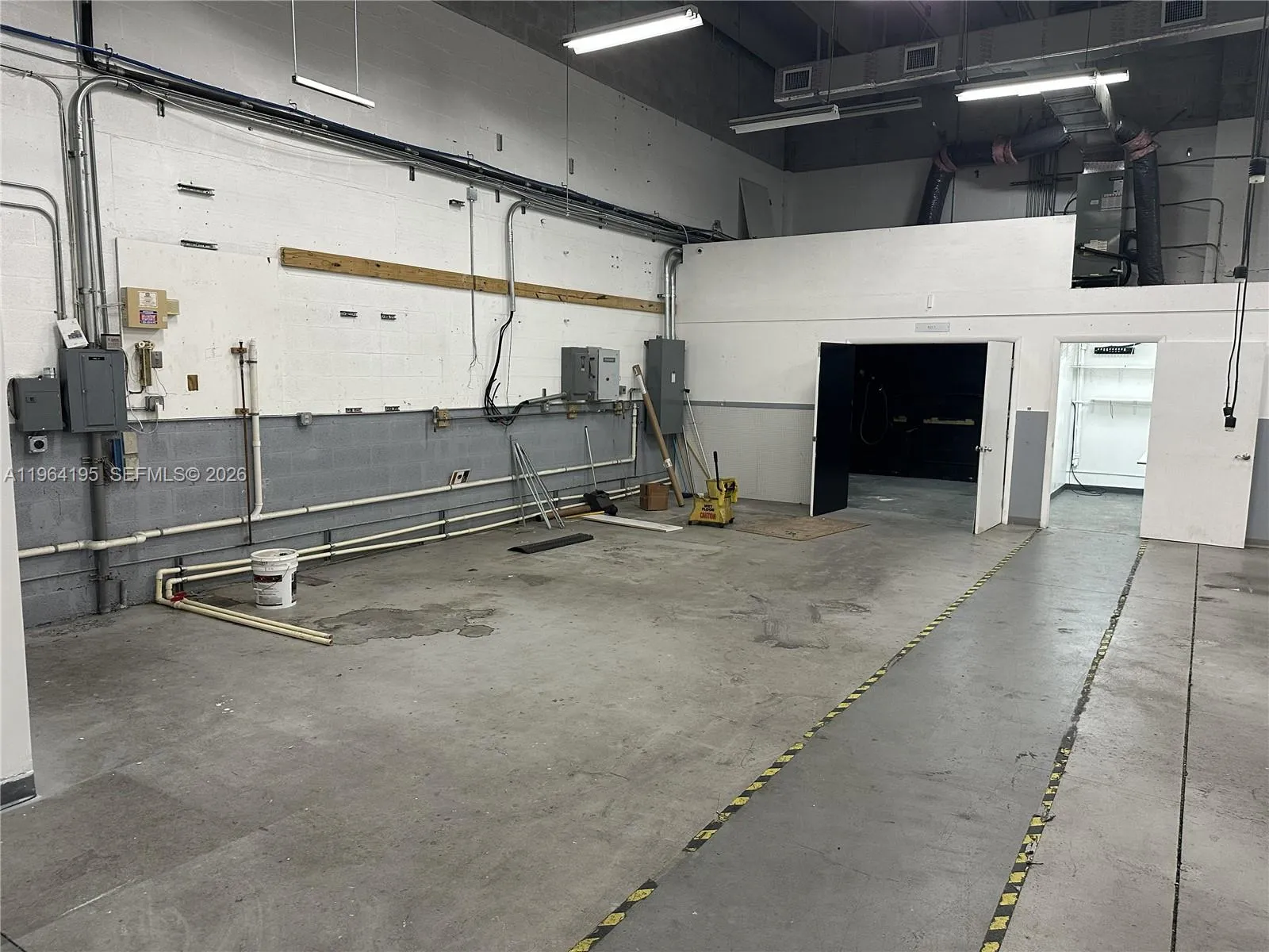 2330 Nw 102nd Ave Bay 4, Doral, Florida 33172, Doral, Florida 33172, ,Commercial Lease,For Rent,2330 Nw 102nd Ave Bay 4, Doral, Florida 33172,A11964195