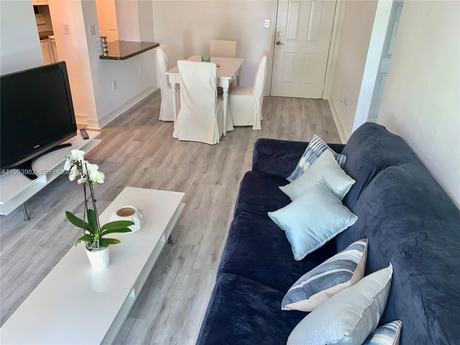 Sunrise Drive 290 304, Key Biscayne, Florida 33149, Key Biscayne, Florida 33149, 2 Bedrooms Bedrooms, ,1 BathroomBathrooms,Residential Lease,For Rent,Sunrise Drive 290 304, Key Biscayne, Florida 33149,A11963982 Sunrise Drive 290 304, Key Biscayne, Florida 33149, Key Biscayne, Florida 33149, 2 Bedrooms Bedrooms, ,1 BathroomBathrooms,Residential Lease,For Rent,Sunrise Drive 290 304, Key Biscayne, Florida 33149,A11963982