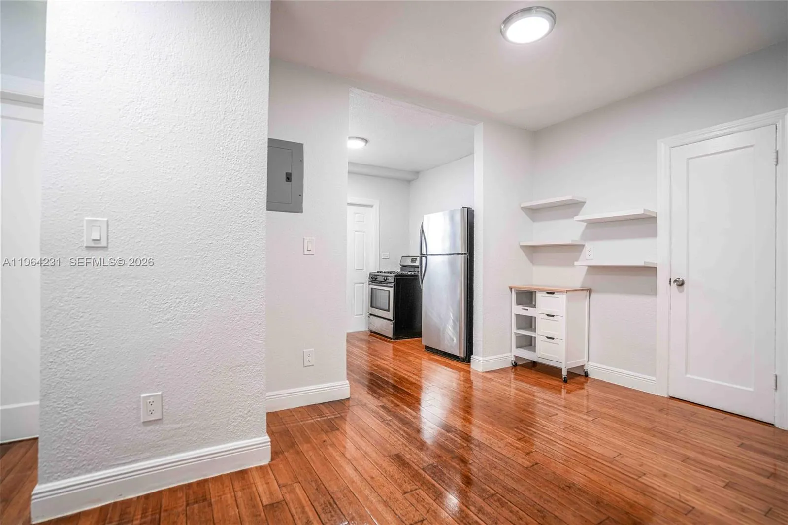 7325 Carlyle Ave 10, Miami Beach, Florida 33141, Miami Beach, Florida 33141, 1 Bedroom Bedrooms, ,1 BathroomBathrooms,Residential Lease,For Rent,7325 Carlyle Ave 10, Miami Beach, Florida 33141,A11964231
