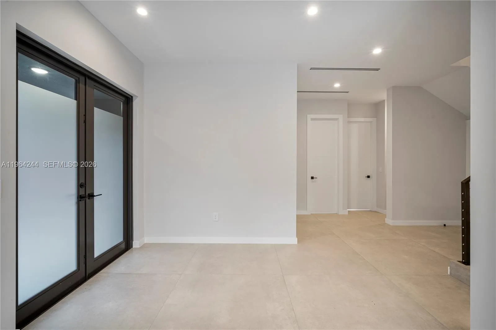 2962 W Trade Ave, Coconut Grove, Florida 33133, Coconut Grove, Florida 33133, 5 Bedrooms Bedrooms, ,5 BathroomsBathrooms,Residential,For Sale,2962 W Trade Ave, Coconut Grove, Florida 33133,A11964244