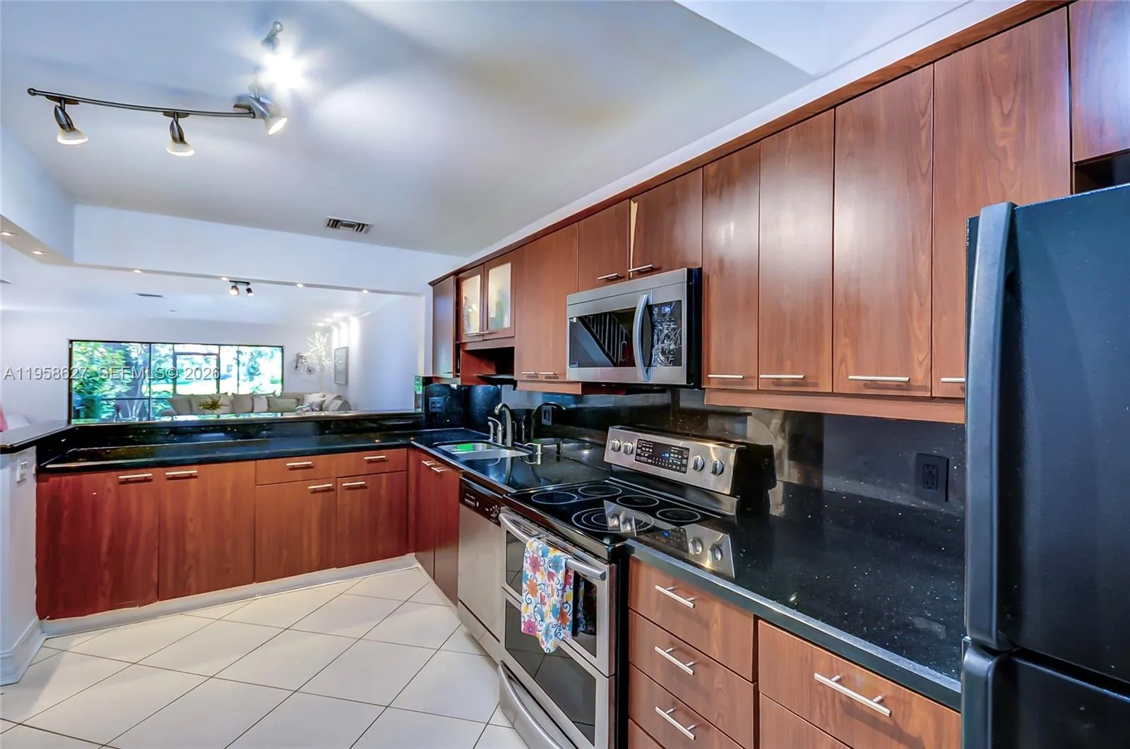 3831 Estepona Ave 11-d-2, Doral, Florida 33178, Doral, Florida 33178, 3 Bedrooms Bedrooms, ,2 BathroomsBathrooms,Residential,For Sale,3831 Estepona Ave 11-d-2, Doral, Florida 33178,A11958627