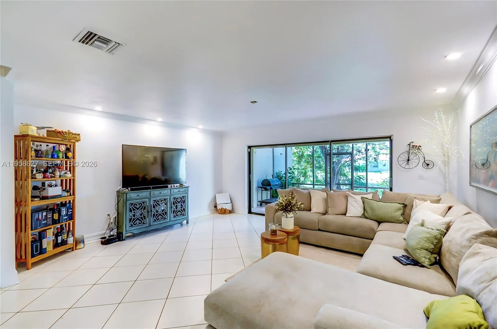 3831 Estepona Ave 11-d-2, Doral, Florida 33178, Doral, Florida 33178, 3 Bedrooms Bedrooms, ,2 BathroomsBathrooms,Residential,For Sale,3831 Estepona Ave 11-d-2, Doral, Florida 33178,A11958627