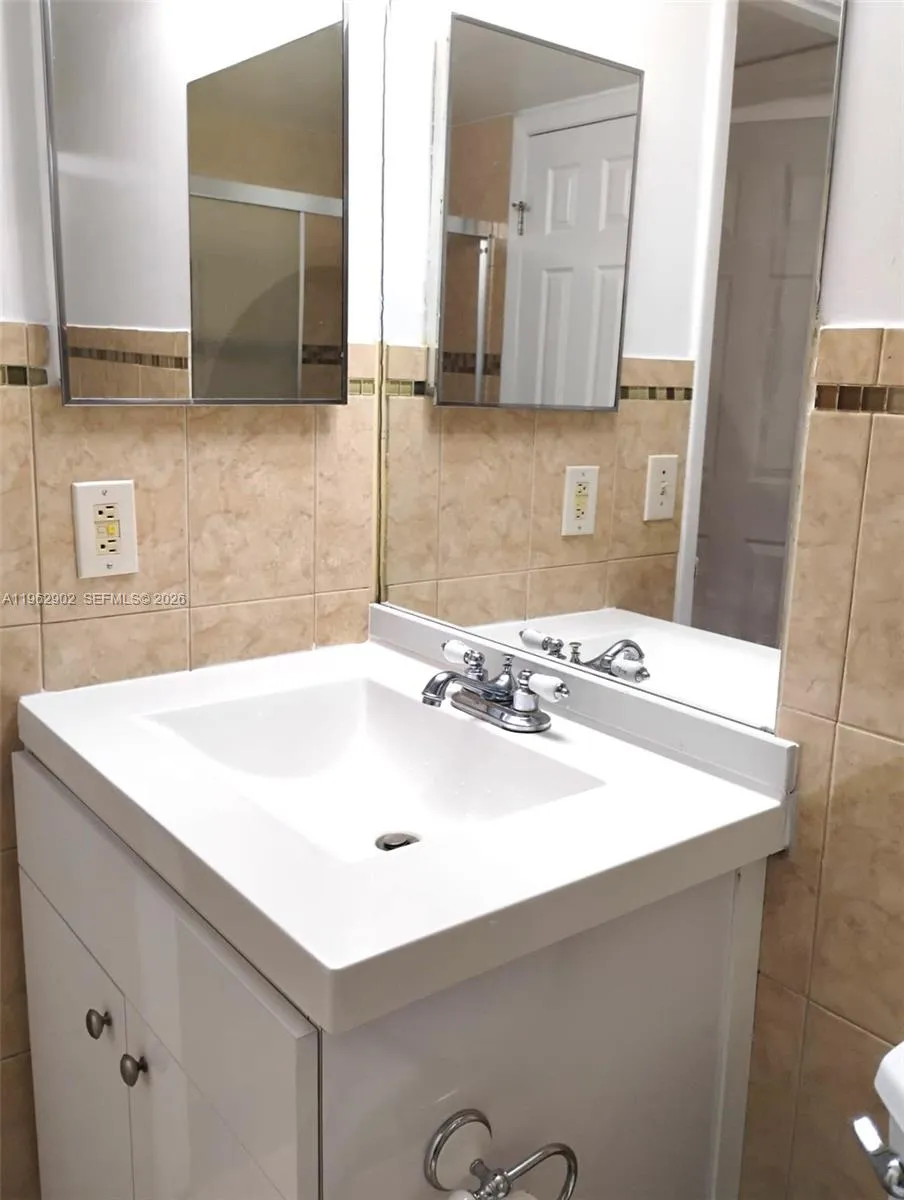 8520 Sw 212th St 306, Cutler Bay, Florida 33189, Cutler Bay, Florida 33189, 1 Bedroom Bedrooms, ,1 BathroomBathrooms,Residential Lease,For Rent,8520 Sw 212th St 306, Cutler Bay, Florida 33189,A11962902