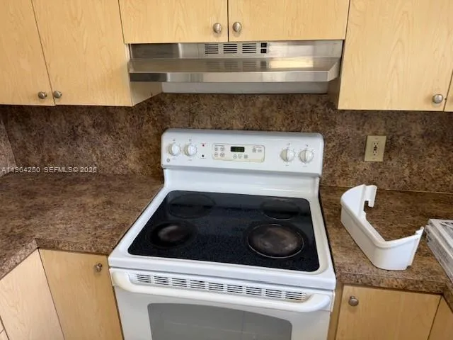 3921 Nw 164th St, Miami Gardens, Florida 33054, Miami Gardens, Florida 33054, ,Residential Income,For Sale,3921 Nw 164th St, Miami Gardens, Florida 33054,A11964250