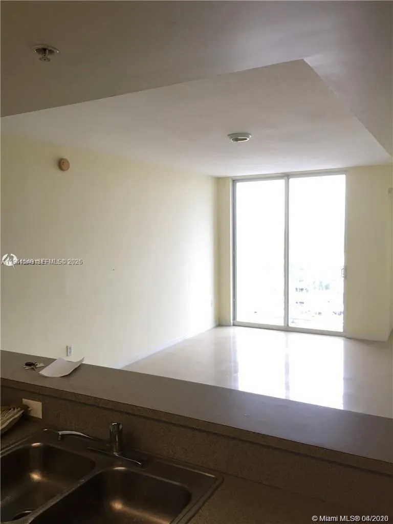 1 Glen Royal Pkwy 1404, Miami, Florida 33125, Miami, Florida 33125, 2 Bedrooms Bedrooms, ,2 BathroomsBathrooms,Residential,For Sale,1 Glen Royal Pkwy 1404, Miami, Florida 33125,A11961549