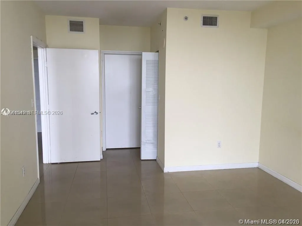 1 Glen Royal Pkwy 1404, Miami, Florida 33125, Miami, Florida 33125, 2 Bedrooms Bedrooms, ,2 BathroomsBathrooms,Residential,For Sale,1 Glen Royal Pkwy 1404, Miami, Florida 33125,A11961549