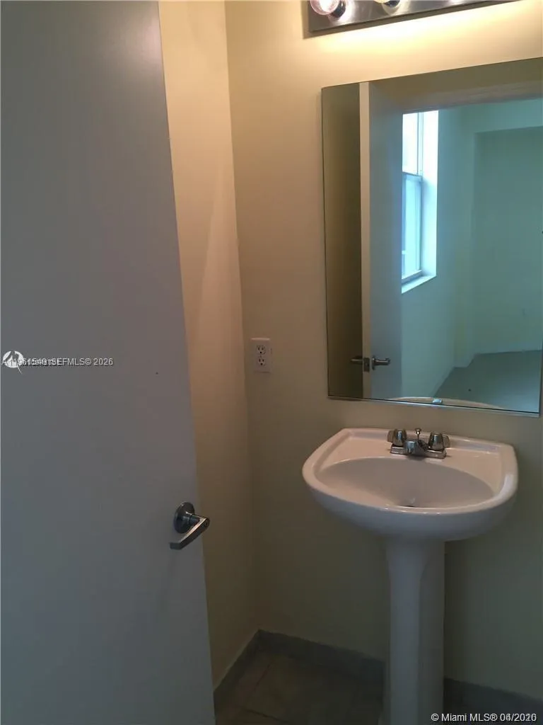 1 Glen Royal Pkwy 1404, Miami, Florida 33125, Miami, Florida 33125, 2 Bedrooms Bedrooms, ,2 BathroomsBathrooms,Residential,For Sale,1 Glen Royal Pkwy 1404, Miami, Florida 33125,A11961549