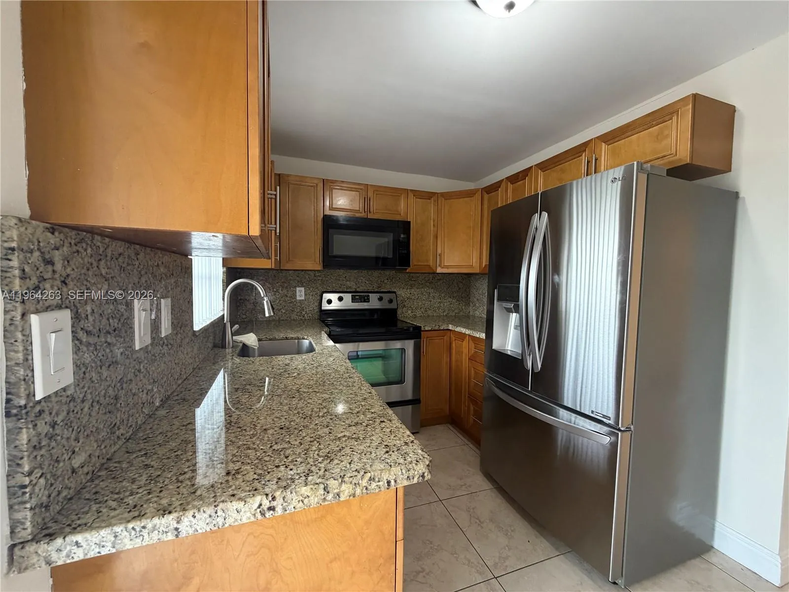 6085 W Flagler St 0, Miami, Florida 33144, Miami, Florida 33144, 3 Bedrooms Bedrooms, ,2 BathroomsBathrooms,Residential Lease,For Rent,6085 W Flagler St 0, Miami, Florida 33144,A11964263