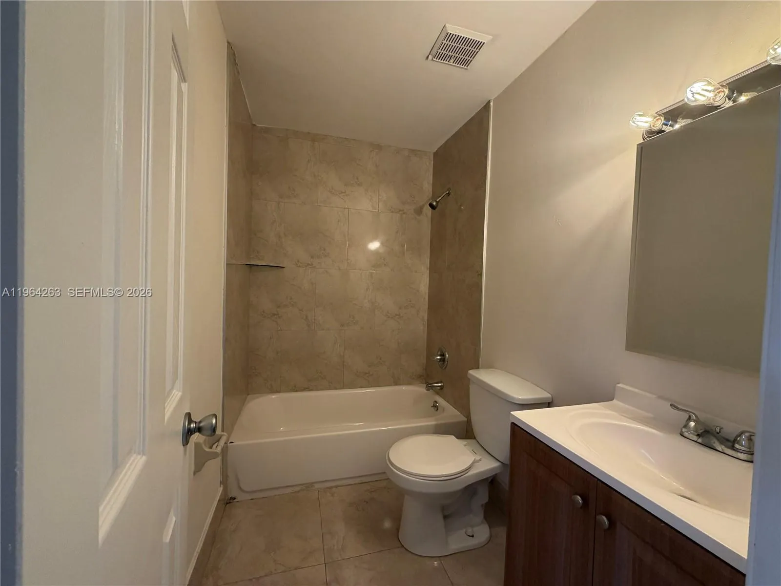 6085 W Flagler St 0, Miami, Florida 33144, Miami, Florida 33144, 3 Bedrooms Bedrooms, ,2 BathroomsBathrooms,Residential Lease,For Rent,6085 W Flagler St 0, Miami, Florida 33144,A11964263