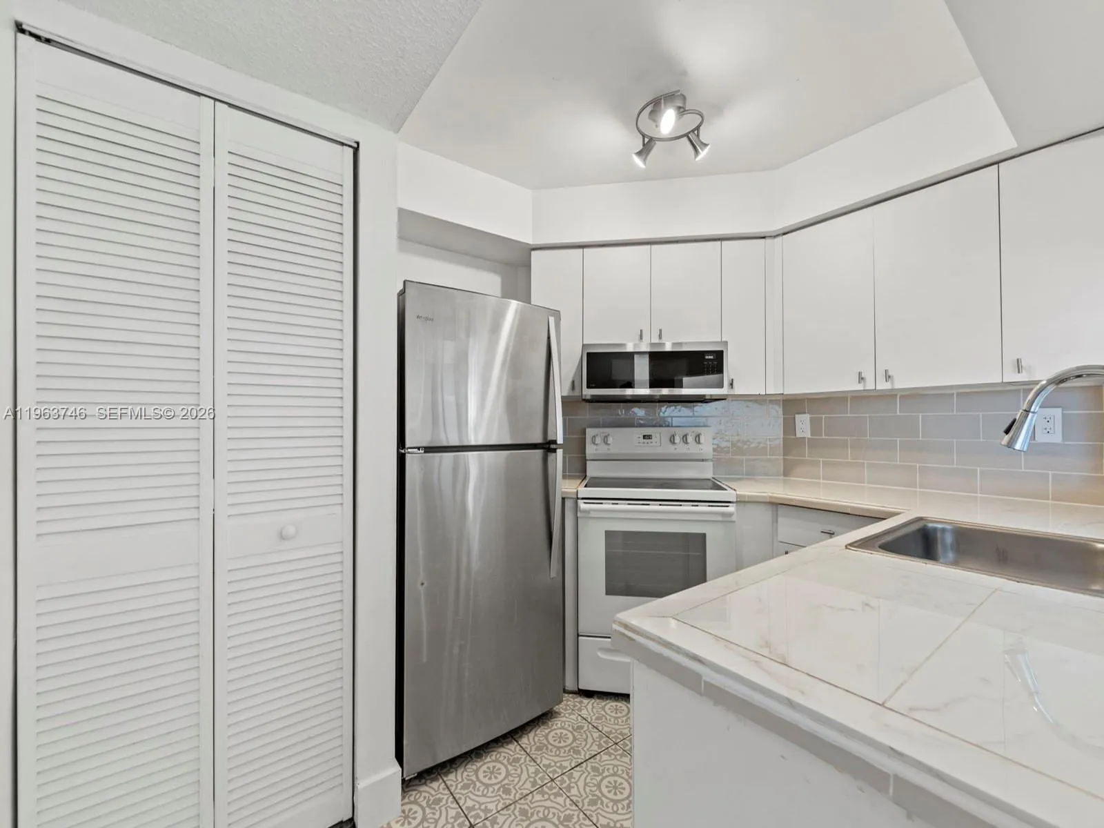 8365 Sw 152nd Ave C-310, Miami, Florida 33193, Miami, Florida 33193, 2 Bedrooms Bedrooms, ,2 BathroomsBathrooms,Residential,For Sale,8365 Sw 152nd Ave C-310, Miami, Florida 33193,A11963746