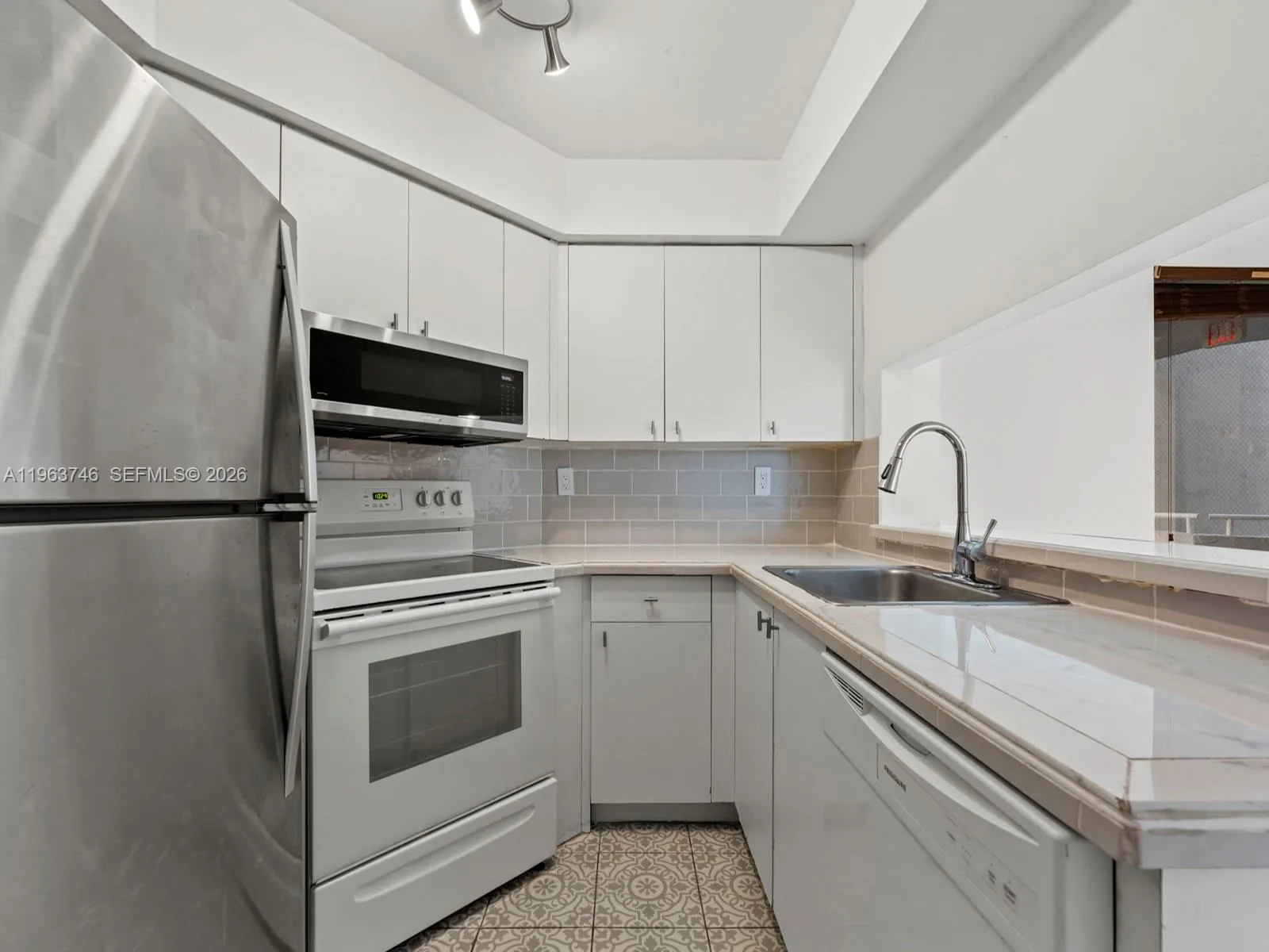 8365 Sw 152nd Ave C-310, Miami, Florida 33193, Miami, Florida 33193, 2 Bedrooms Bedrooms, ,2 BathroomsBathrooms,Residential,For Sale,8365 Sw 152nd Ave C-310, Miami, Florida 33193,A11963746