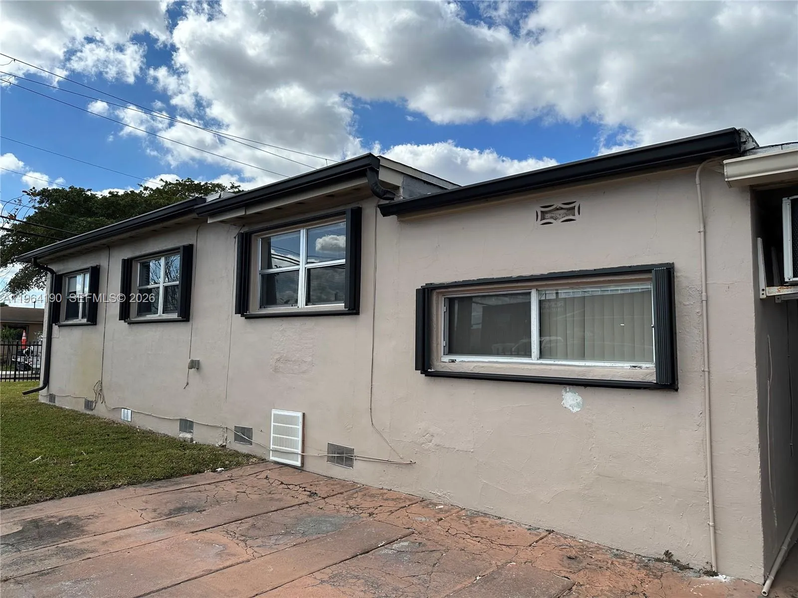 991 E 47th St, Hialeah, Florida 33013, Hialeah, Florida 33013, 3 Bedrooms Bedrooms, ,2 BathroomsBathrooms,Residential,For Sale,991 E 47th St, Hialeah, Florida 33013,A11964190