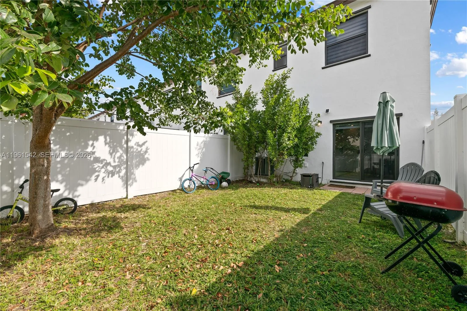 Hialeah, Florida 33018, 3 Bedrooms Bedrooms, ,2 BathroomsBathrooms,Residential,For Sale,A11961542