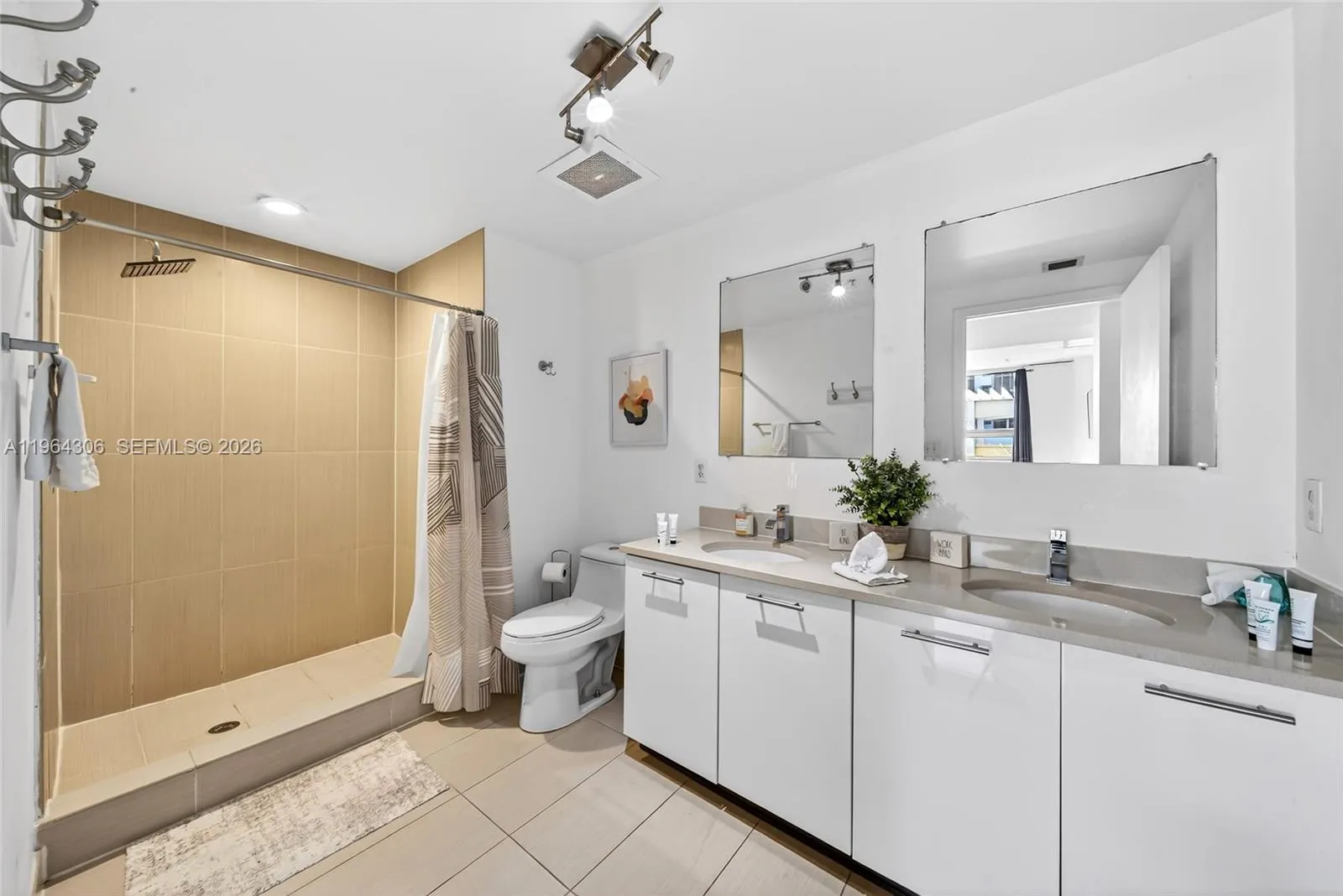 3250 Ne 1st Ave 502, Miami, Florida 33137, Miami, Florida 33137, 2 Bedrooms Bedrooms, ,2 BathroomsBathrooms,Residential,For Sale,3250 Ne 1st Ave 502, Miami, Florida 33137,A11964306