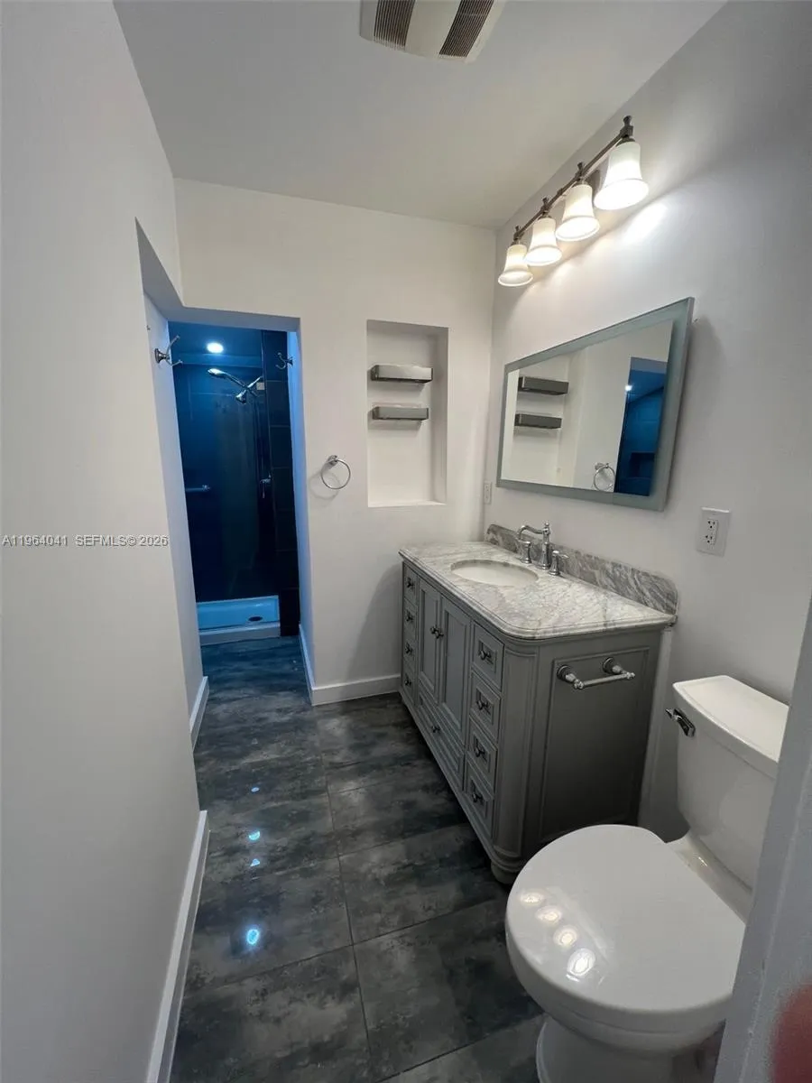 424 La Villa Dr 1, Miami Springs, Florida 33166, Miami Springs, Florida 33166, 3 Bedrooms Bedrooms, ,2 BathroomsBathrooms,Residential Lease,For Rent,424 La Villa Dr 1, Miami Springs, Florida 33166,A11964041