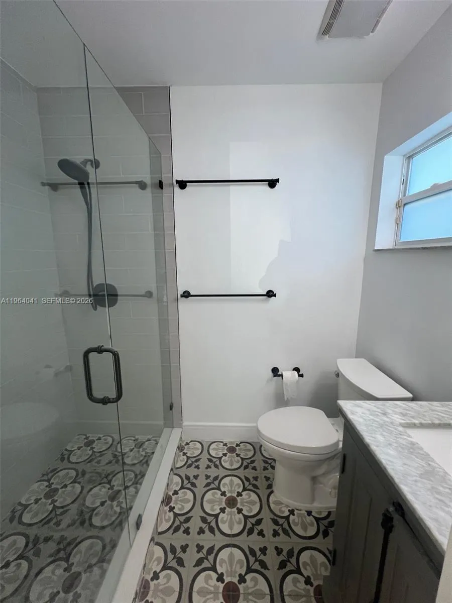 424 La Villa Dr 1, Miami Springs, Florida 33166, Miami Springs, Florida 33166, 3 Bedrooms Bedrooms, ,2 BathroomsBathrooms,Residential Lease,For Rent,424 La Villa Dr 1, Miami Springs, Florida 33166,A11964041