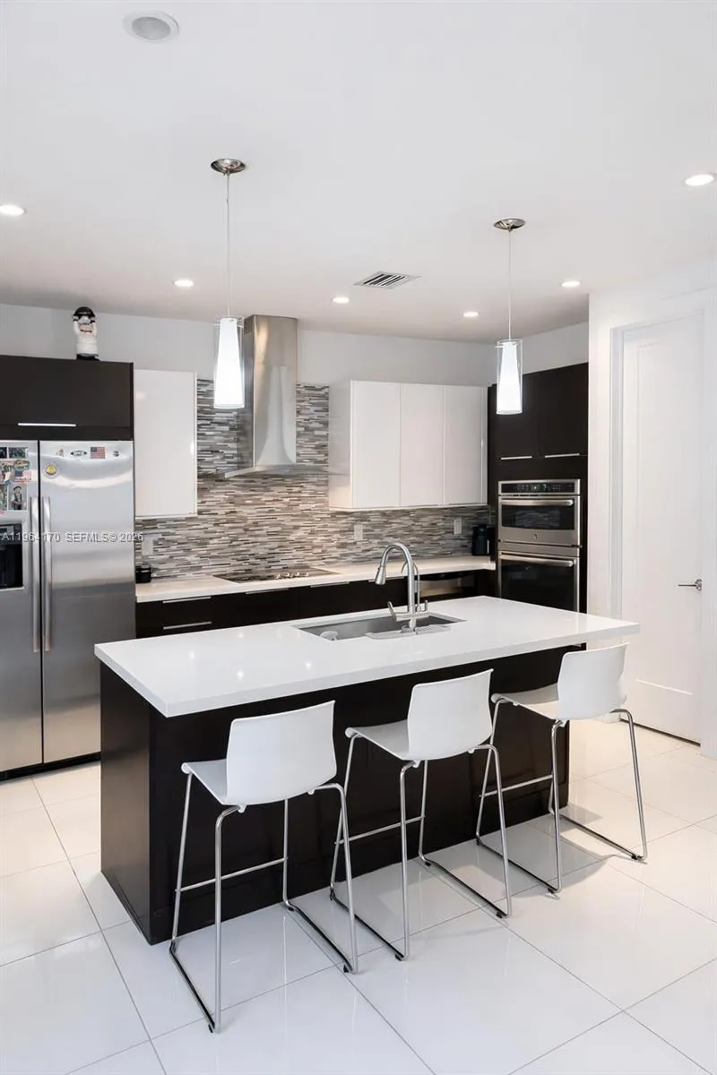 10464 Nw 66th St, Doral, Florida 33178, Doral, Florida 33178, 4 Bedrooms Bedrooms, ,3 BathroomsBathrooms,Residential,For Sale,10464 Nw 66th St, Doral, Florida 33178,A11964170