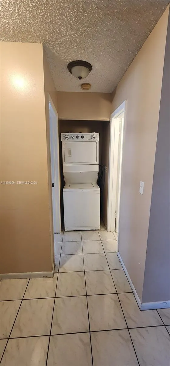 8930 Nw 21st St 6, Pembroke Pines, Florida 33024, Pembroke Pines, Florida 33024, 2 Bedrooms Bedrooms, ,2 BathroomsBathrooms,Residential Lease,For Rent,8930 Nw 21st St 6, Pembroke Pines, Florida 33024,A11964369