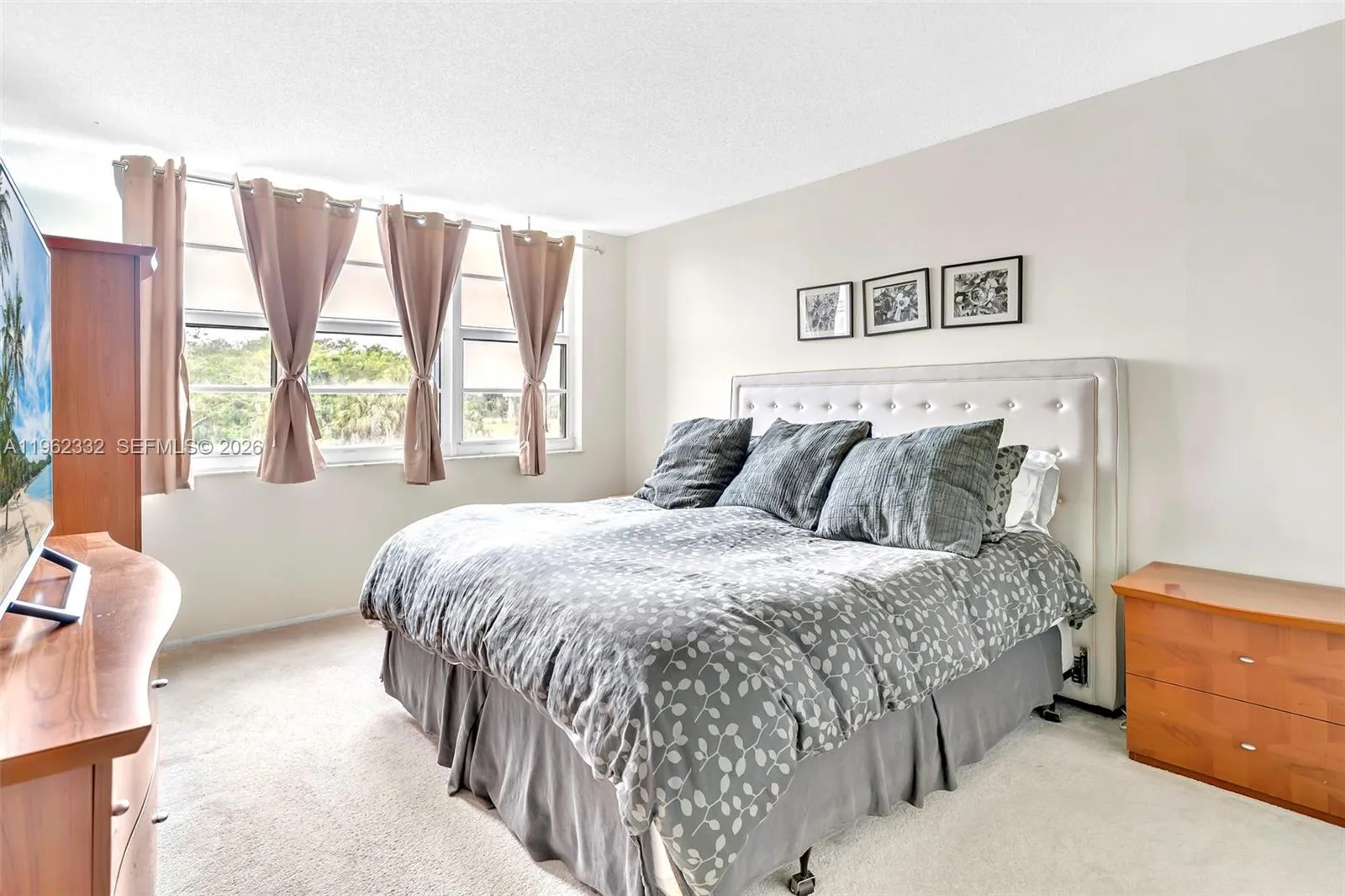 3510 Oaks Way 408, Pompano Beach, Florida 33069, Pompano Beach, Florida 33069, 3 Bedrooms Bedrooms, ,2 BathroomsBathrooms,Residential,For Sale,3510 Oaks Way 408, Pompano Beach, Florida 33069,A11962332