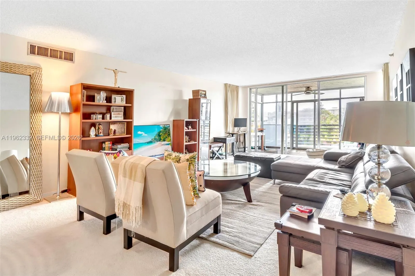 3510 Oaks Way 408, Pompano Beach, Florida 33069, Pompano Beach, Florida 33069, 3 Bedrooms Bedrooms, ,2 BathroomsBathrooms,Residential,For Sale,3510 Oaks Way 408, Pompano Beach, Florida 33069,A11962332