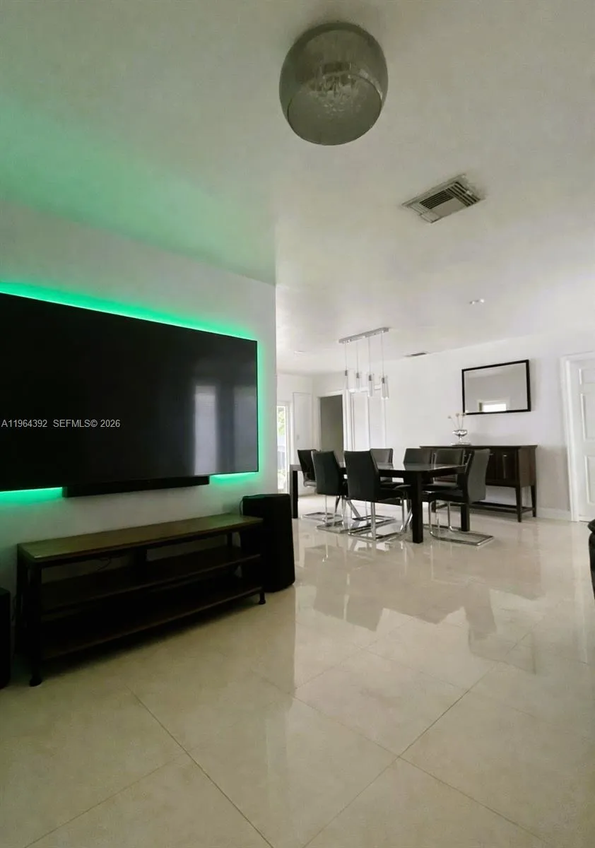 20600 Sw 117th Ave, Miami, Florida 33177, Miami, Florida 33177, 3 Bedrooms Bedrooms, 3 Rooms Rooms,2 BathroomsBathrooms,Residential,For Sale,20600 Sw 117th Ave, Miami, Florida 33177,A11964392