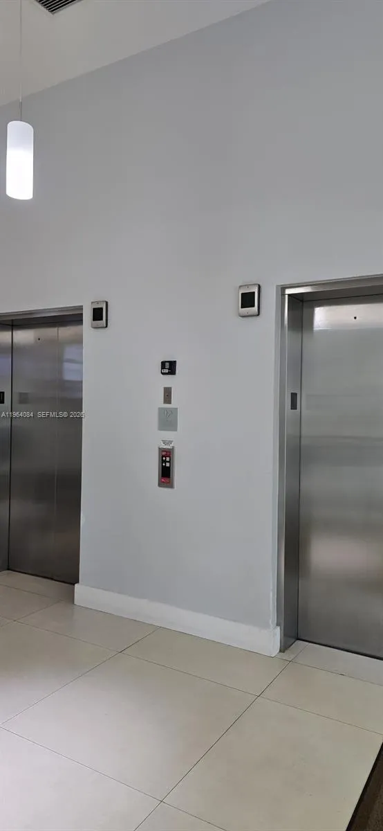 7280 Sw 90th St 601, Miami, Florida 33156, Miami, Florida 33156, 2 Bedrooms Bedrooms, ,2 BathroomsBathrooms,Residential,For Sale,7280 Sw 90th St 601, Miami, Florida 33156,A11964084