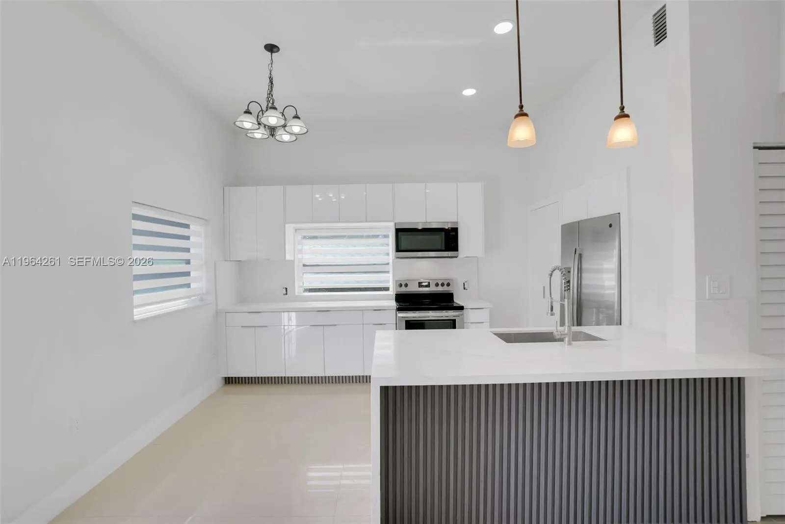 1820 Sw 25th Ave, Miami, Florida 33145, Miami, Florida 33145, 3 Bedrooms Bedrooms, ,2 BathroomsBathrooms,Residential,For Sale,1820 Sw 25th Ave, Miami, Florida 33145,A11964261