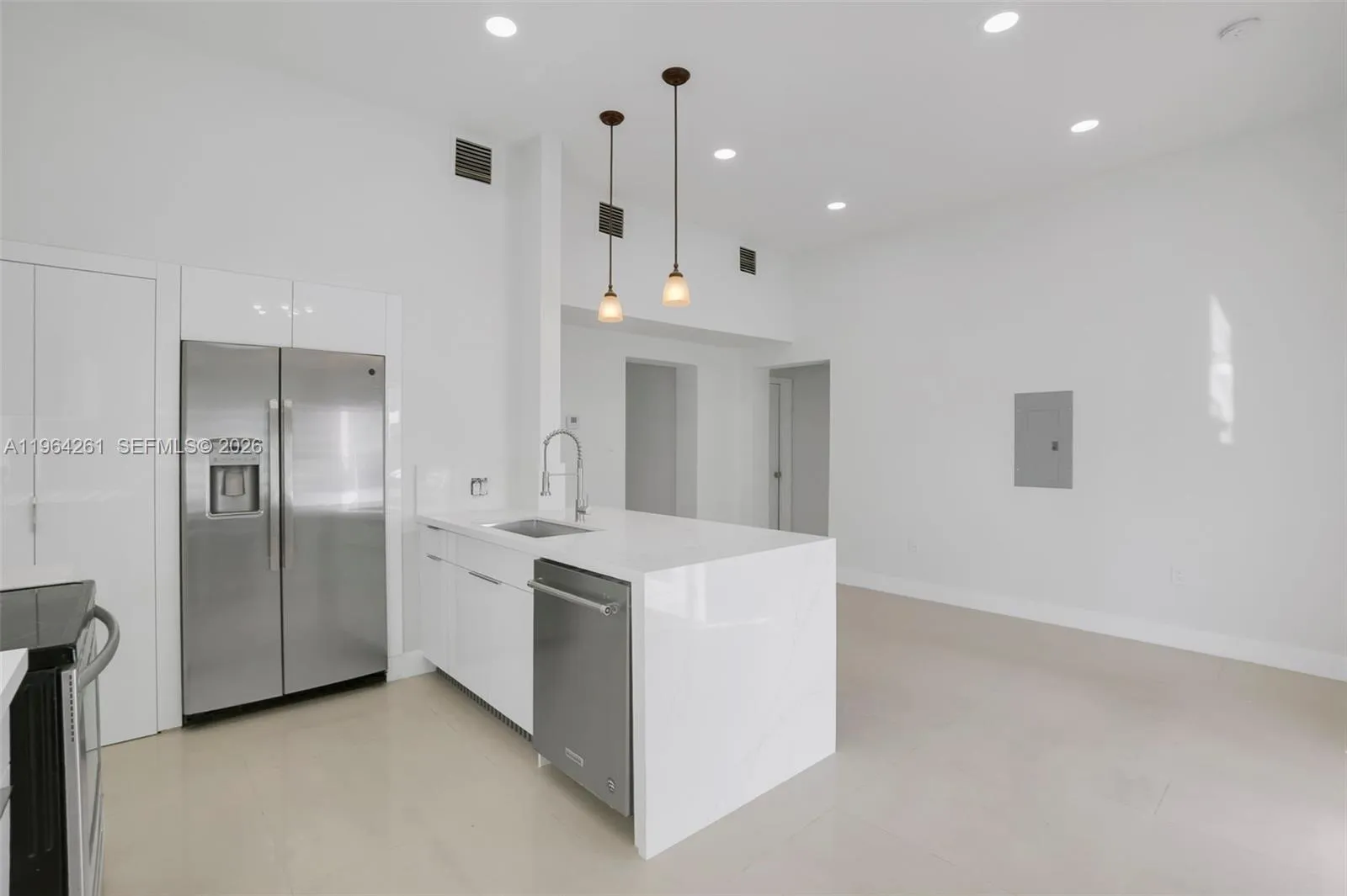 1820 Sw 25th Ave, Miami, Florida 33145, Miami, Florida 33145, 3 Bedrooms Bedrooms, ,2 BathroomsBathrooms,Residential,For Sale,1820 Sw 25th Ave, Miami, Florida 33145,A11964261