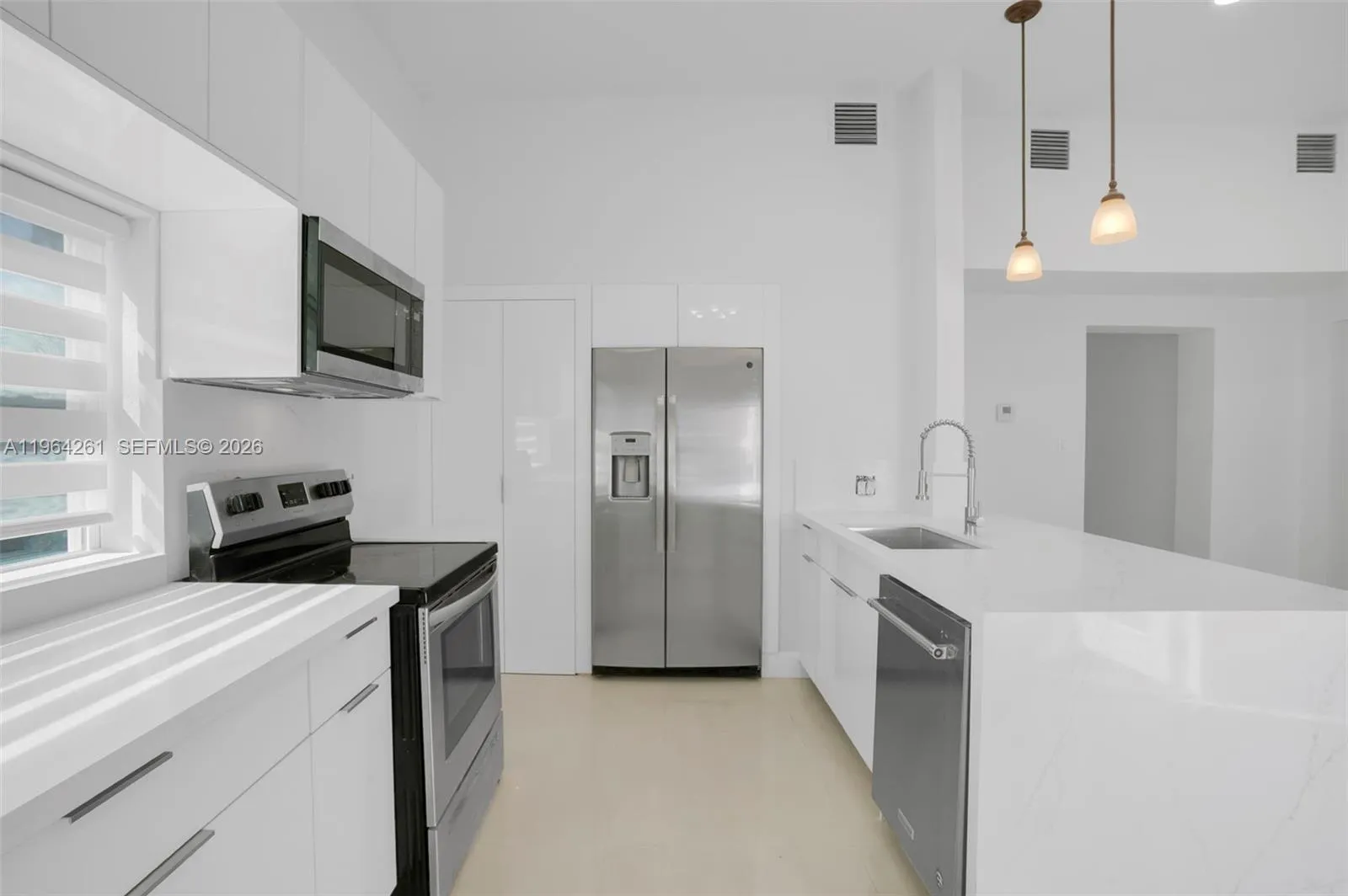 1820 Sw 25th Ave, Miami, Florida 33145, Miami, Florida 33145, 3 Bedrooms Bedrooms, ,2 BathroomsBathrooms,Residential,For Sale,1820 Sw 25th Ave, Miami, Florida 33145,A11964261