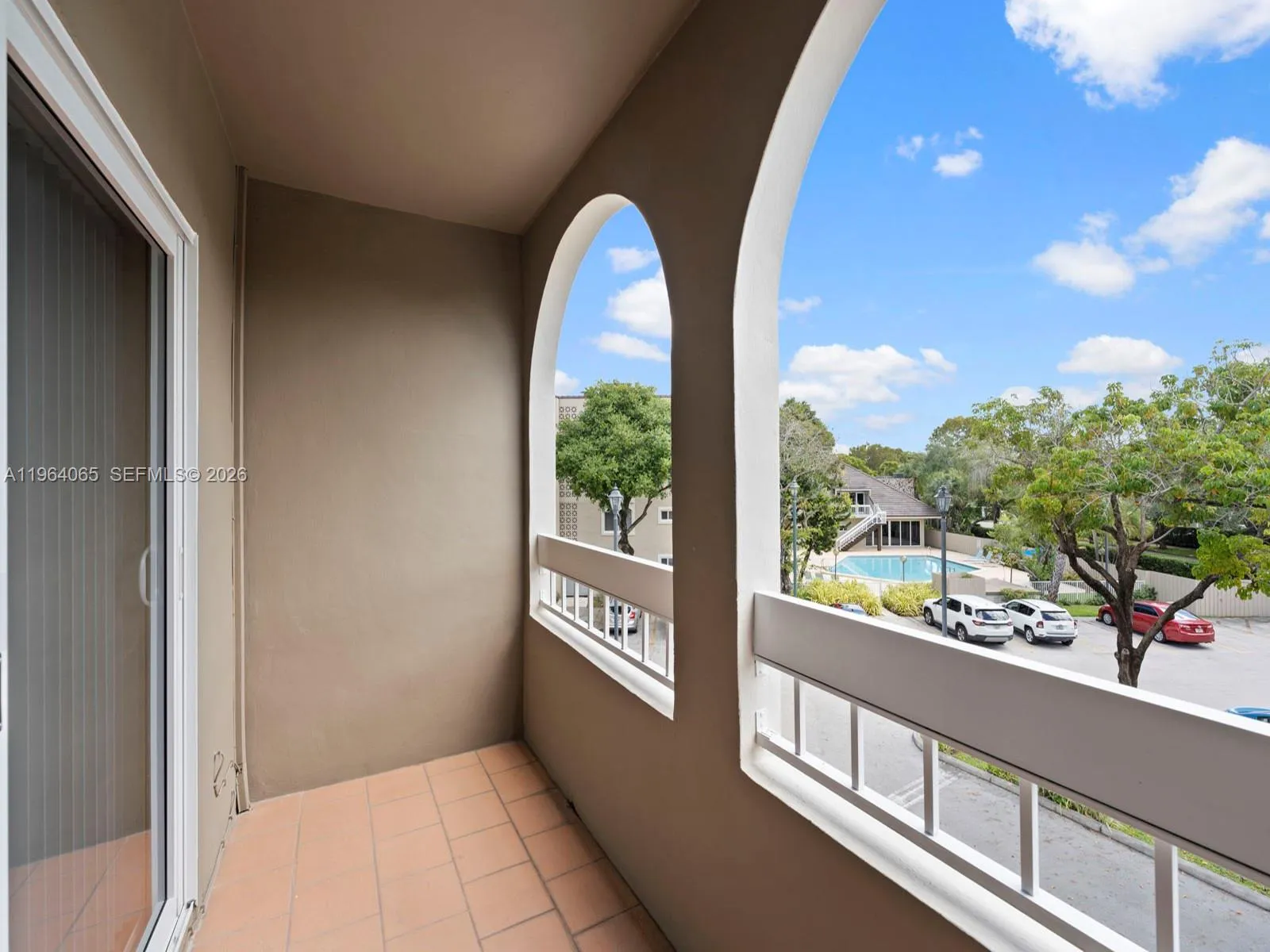 8101 Camino Real C-320, Miami, Florida 33143, Miami, Florida 33143, 1 Bedroom Bedrooms, ,1 BathroomBathrooms,Residential,For Sale,8101 Camino Real C-320, Miami, Florida 33143,A11964065