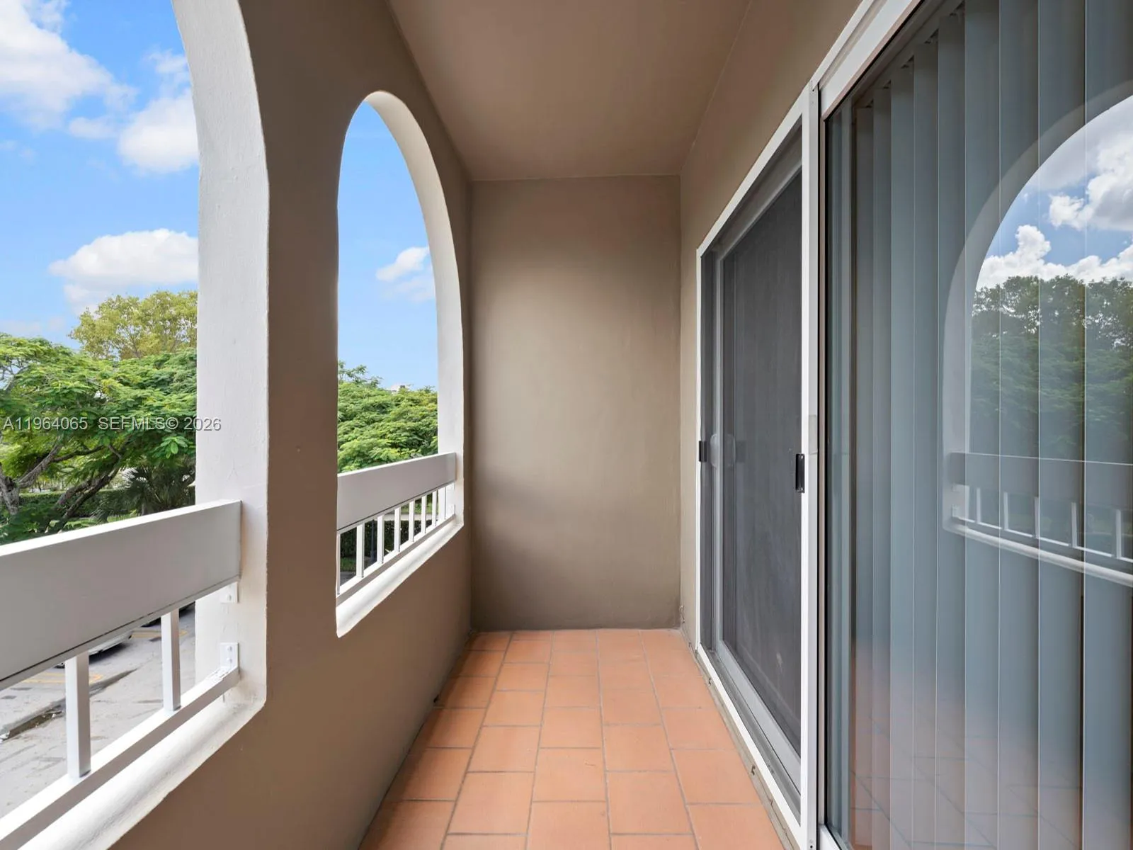 8101 Camino Real C-320, Miami, Florida 33143, Miami, Florida 33143, 1 Bedroom Bedrooms, ,1 BathroomBathrooms,Residential,For Sale,8101 Camino Real C-320, Miami, Florida 33143,A11964065